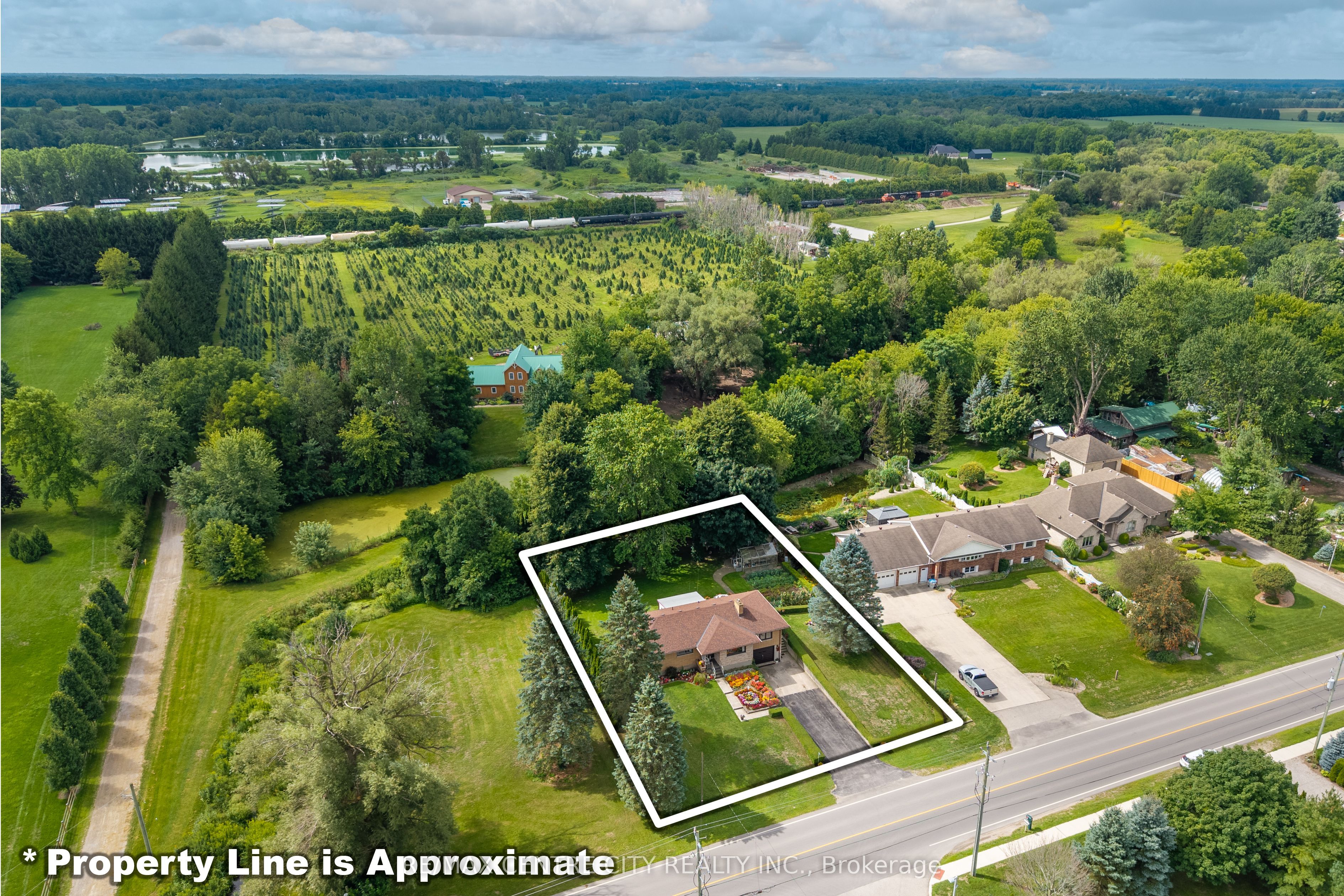 3229 Napperton Drive, Strathroy-Caradoc, ON N7G 3H8 photo 4