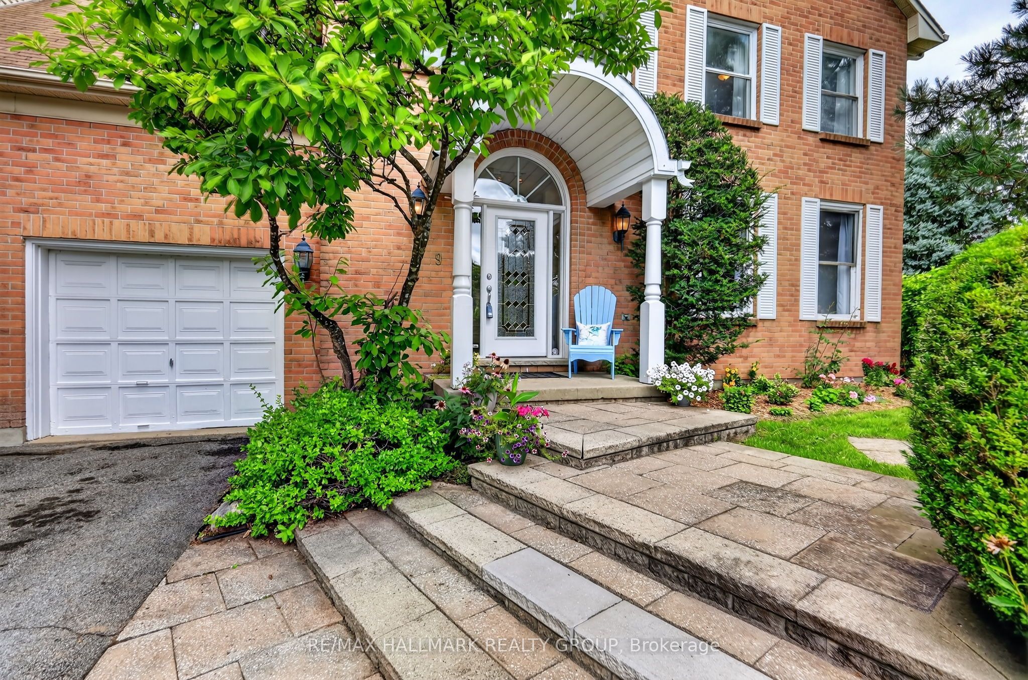 9 Kintail Court, Stittsville - Munster - Richmond, ON K2S 1G8 photo 2