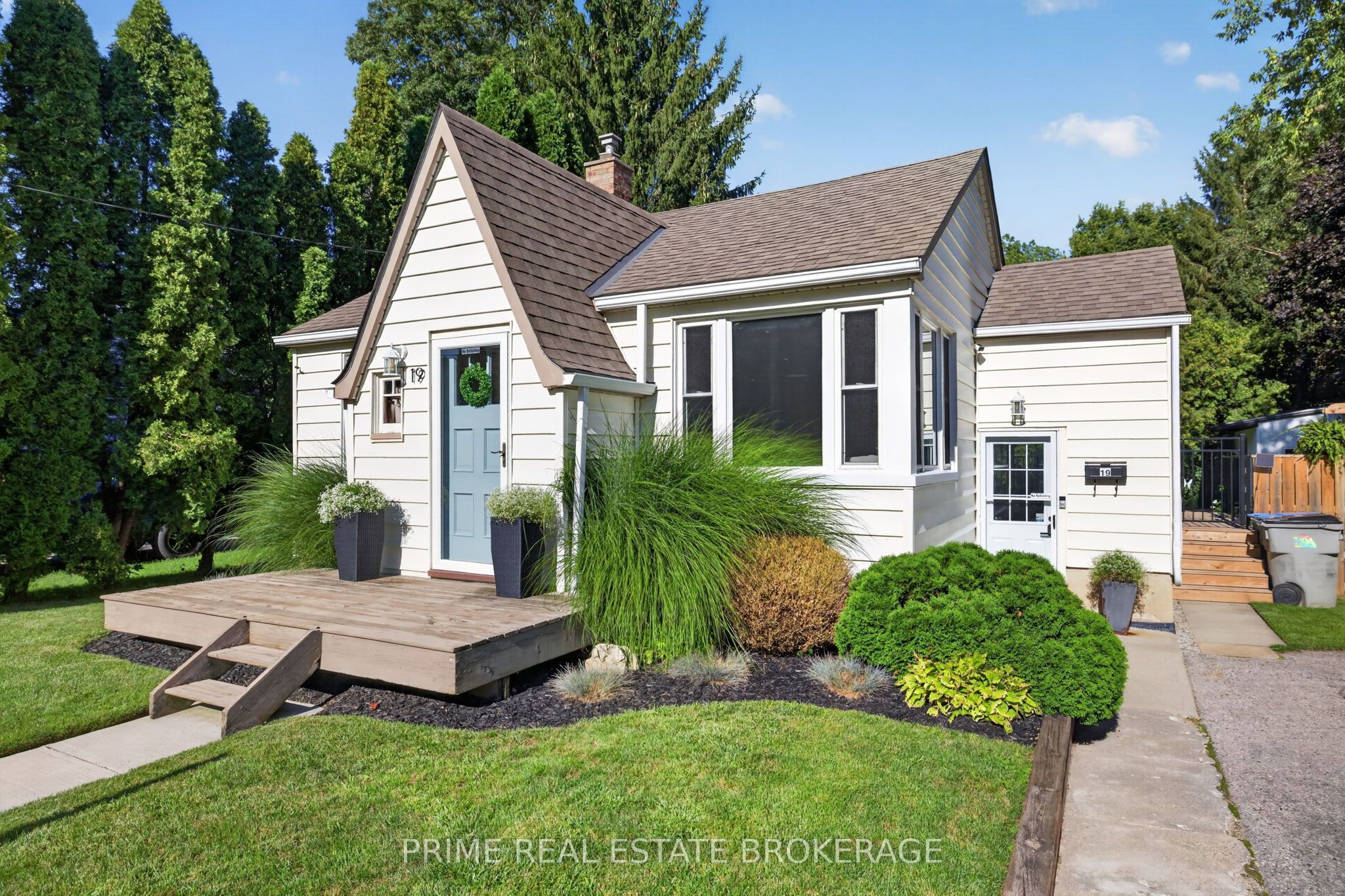 19 Garden Avenue, Middlesex Centre, ON N0L 1E0 photo 3