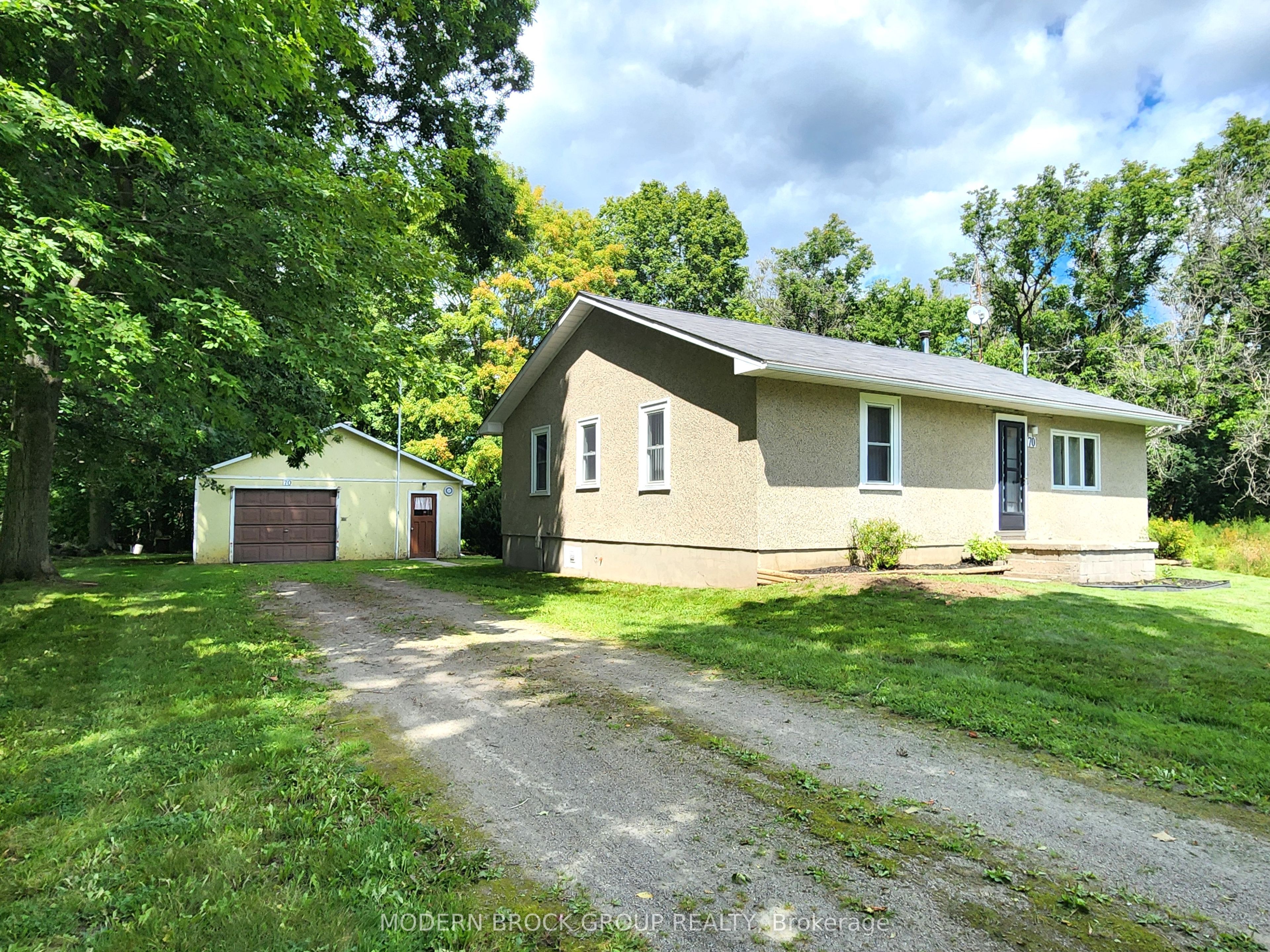 70 Victoria Road, Brockville, ON K6V 5T4 photo 4