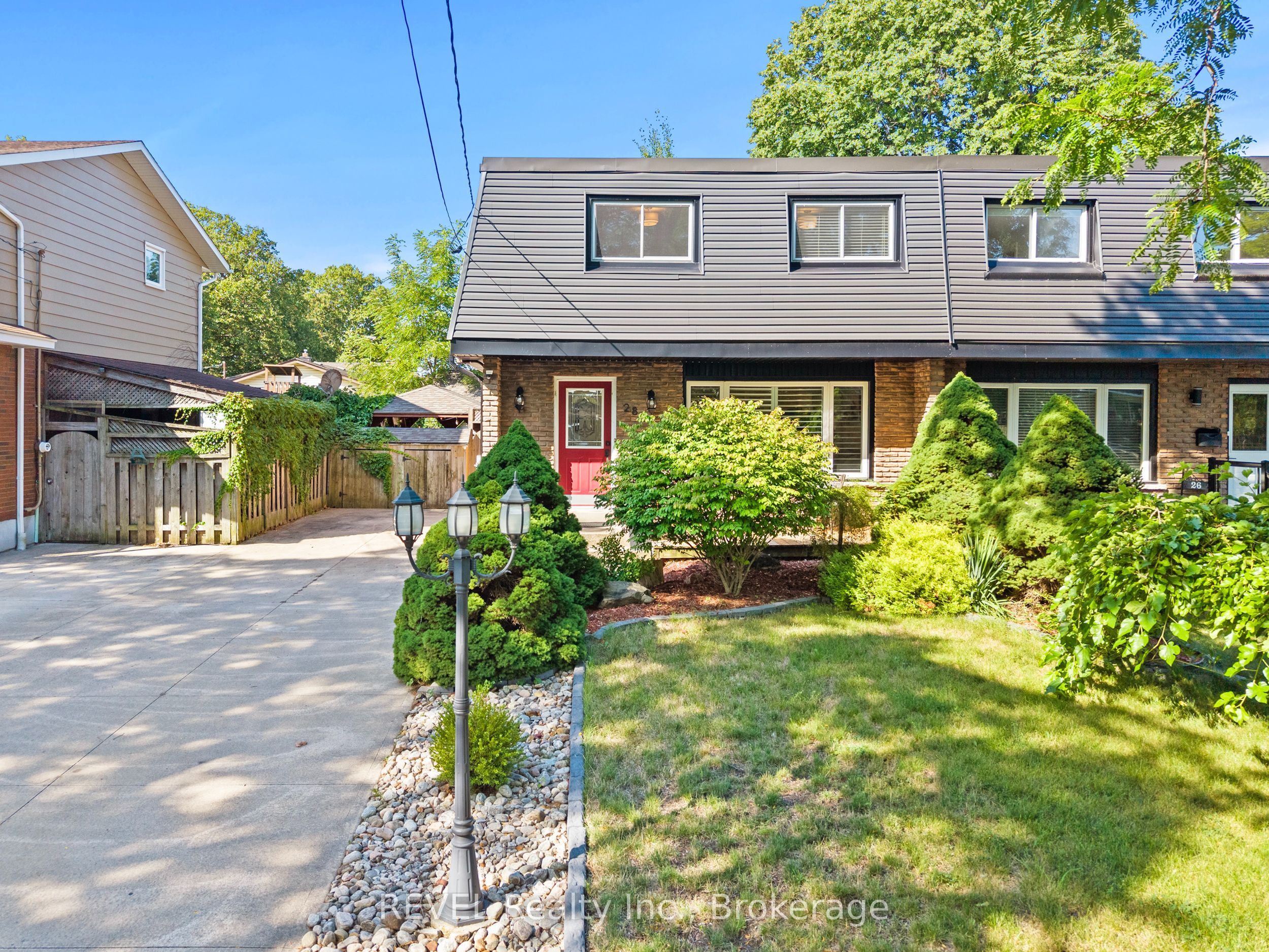 28 Black Knight Road, St. Catharines, ON L2N 3C1 photo 3