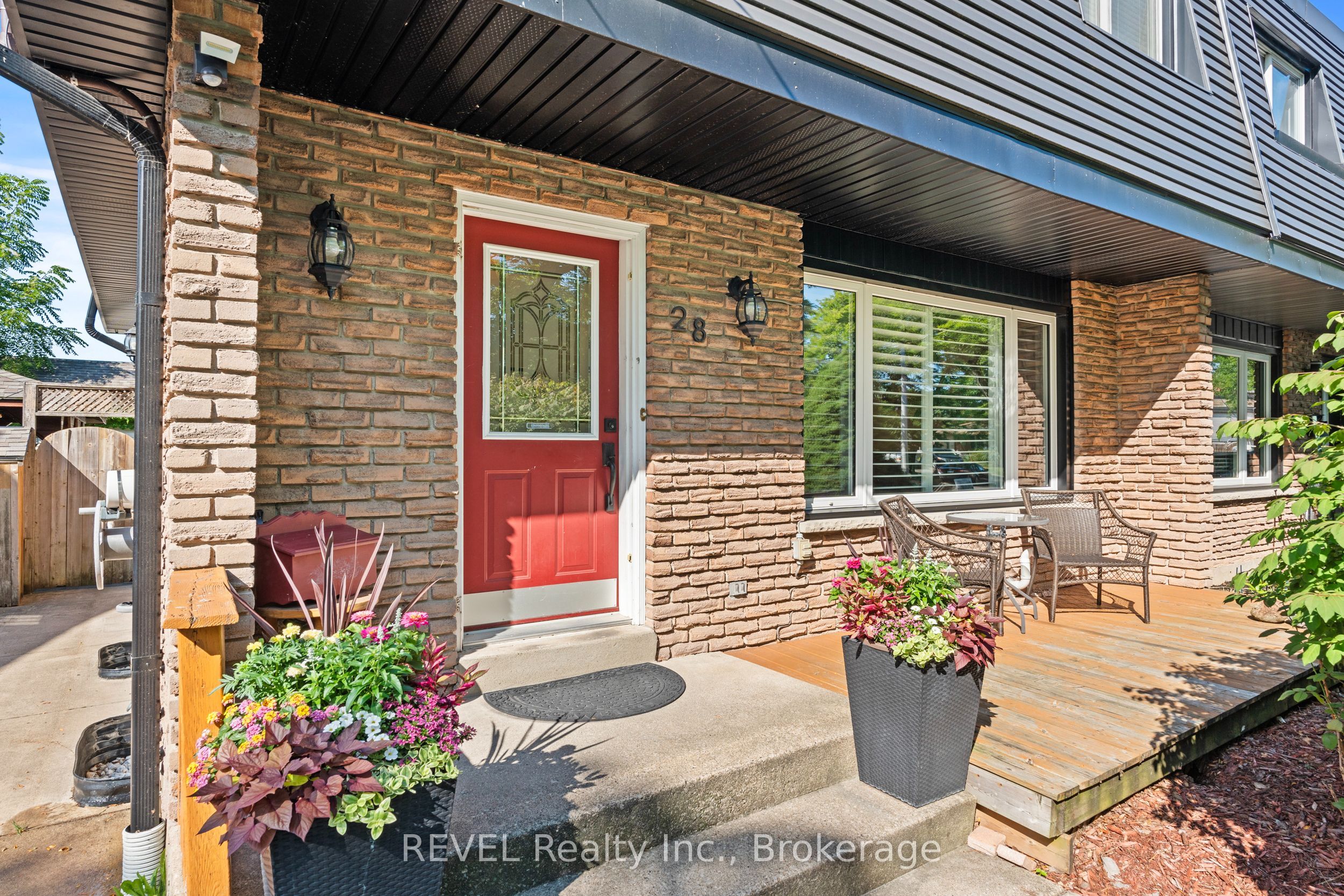 28 Black Knight Road, St. Catharines, ON L2N 3C1 photo 4