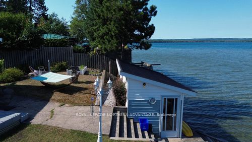 484 Red Pine Drive, Sault Ste Marie, ON P6A 5K6 photo 4