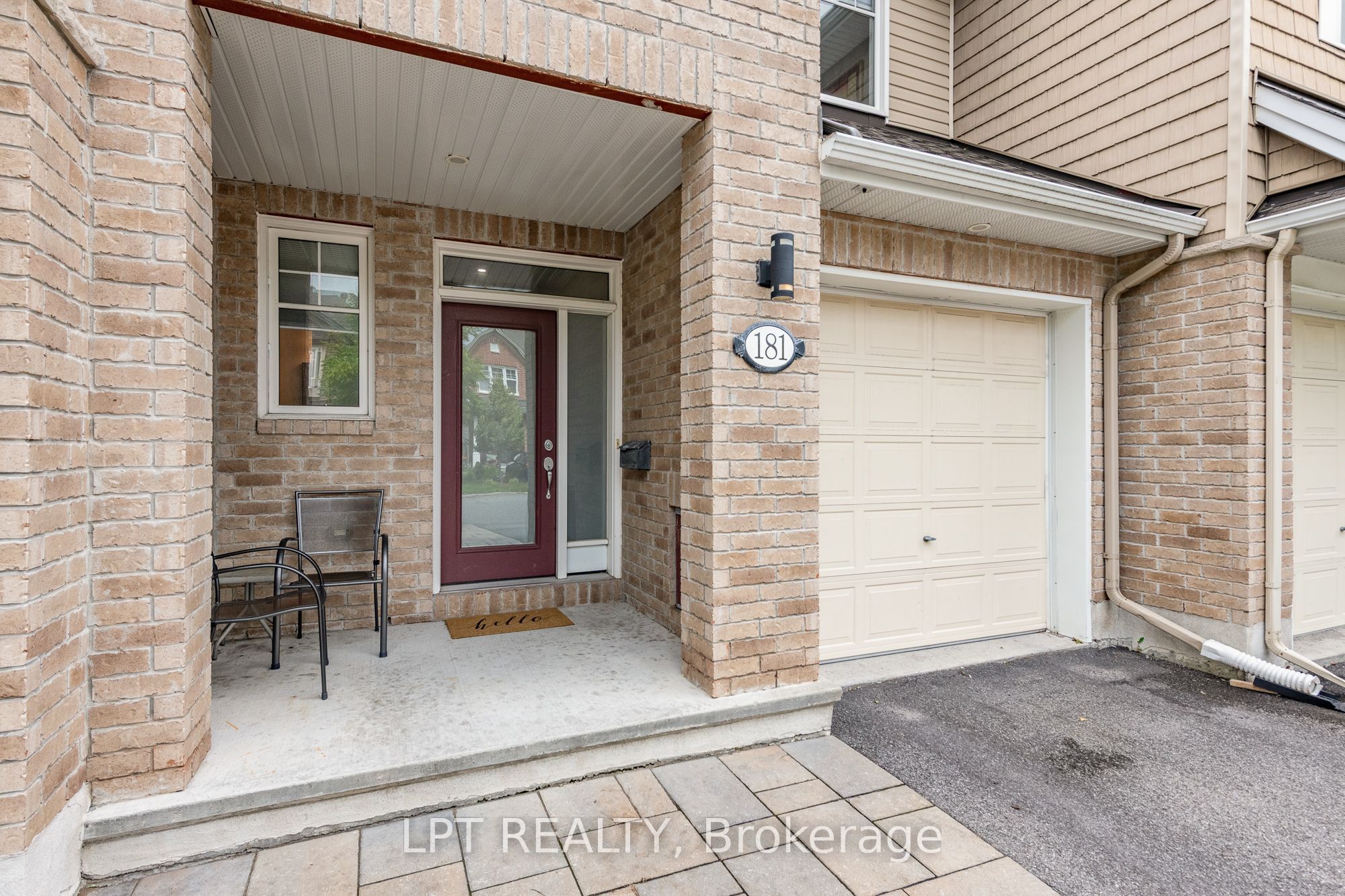 181 Manorwood Crescent, Blossom Park - Airport and Area, ON K1T 3T8 photo 3