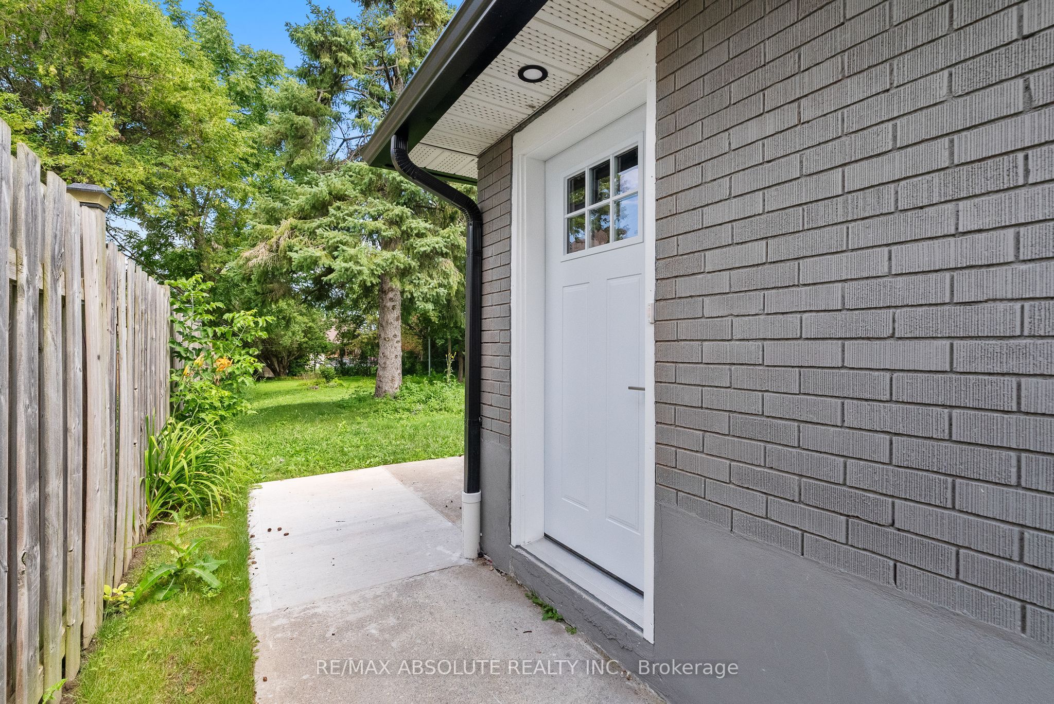 403 Pleasant Park Road Unit B (basement), Alta Vista and Area, ON K1H 5M9 photo 4