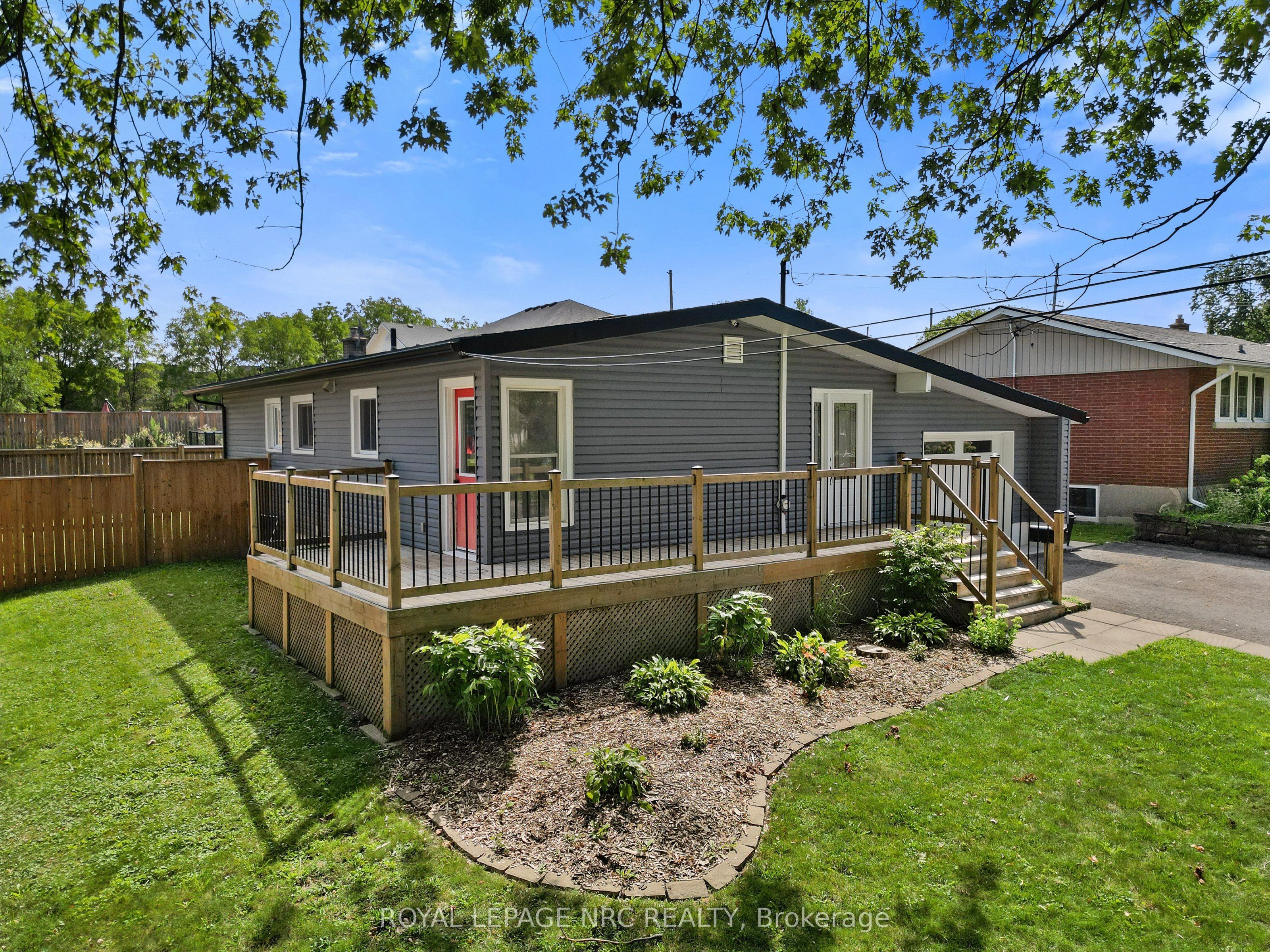 64 Welland Street N, Thorold, ON L2V 2C1 photo 2