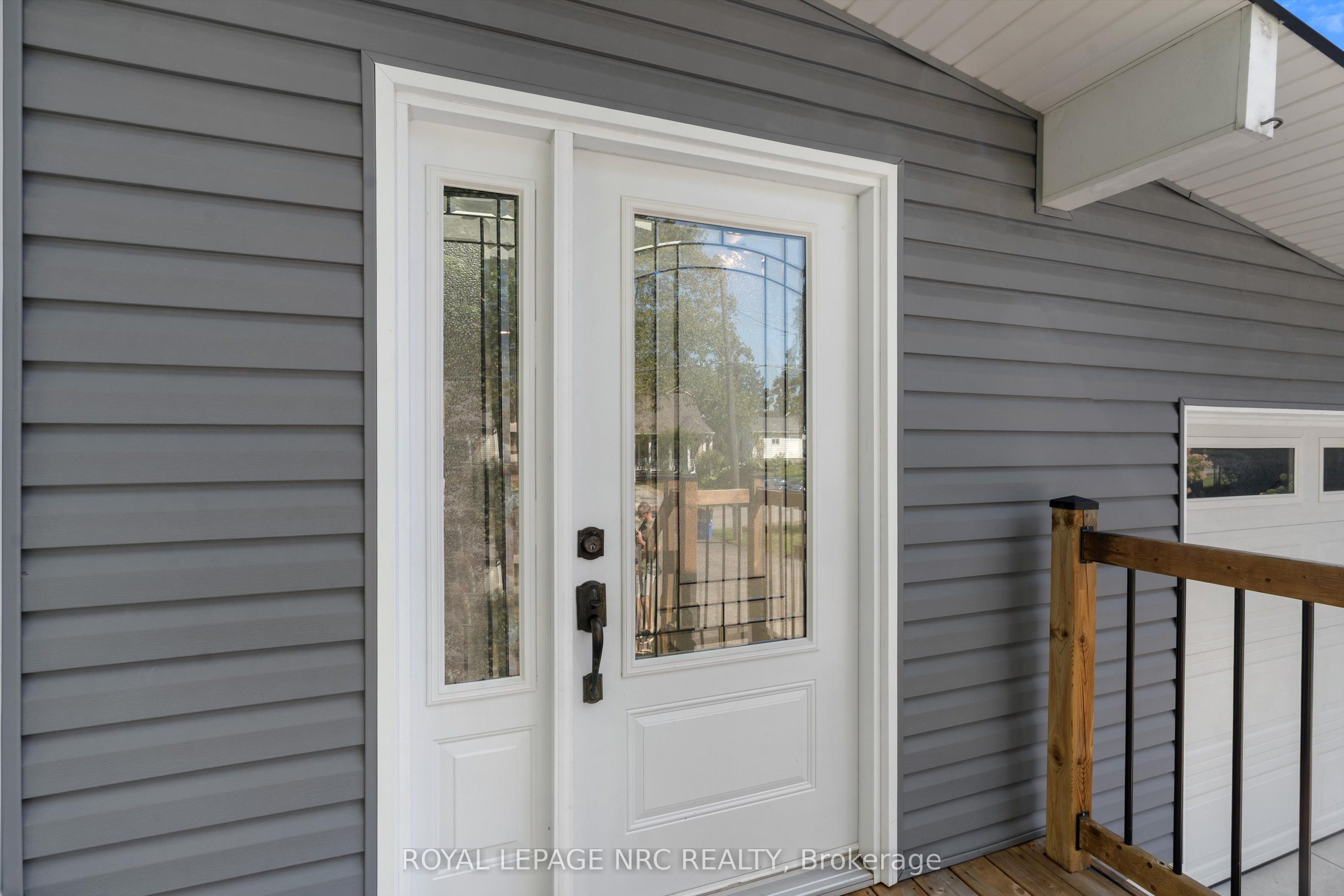 64 Welland Street N, Thorold, ON L2V 2C1 photo 4