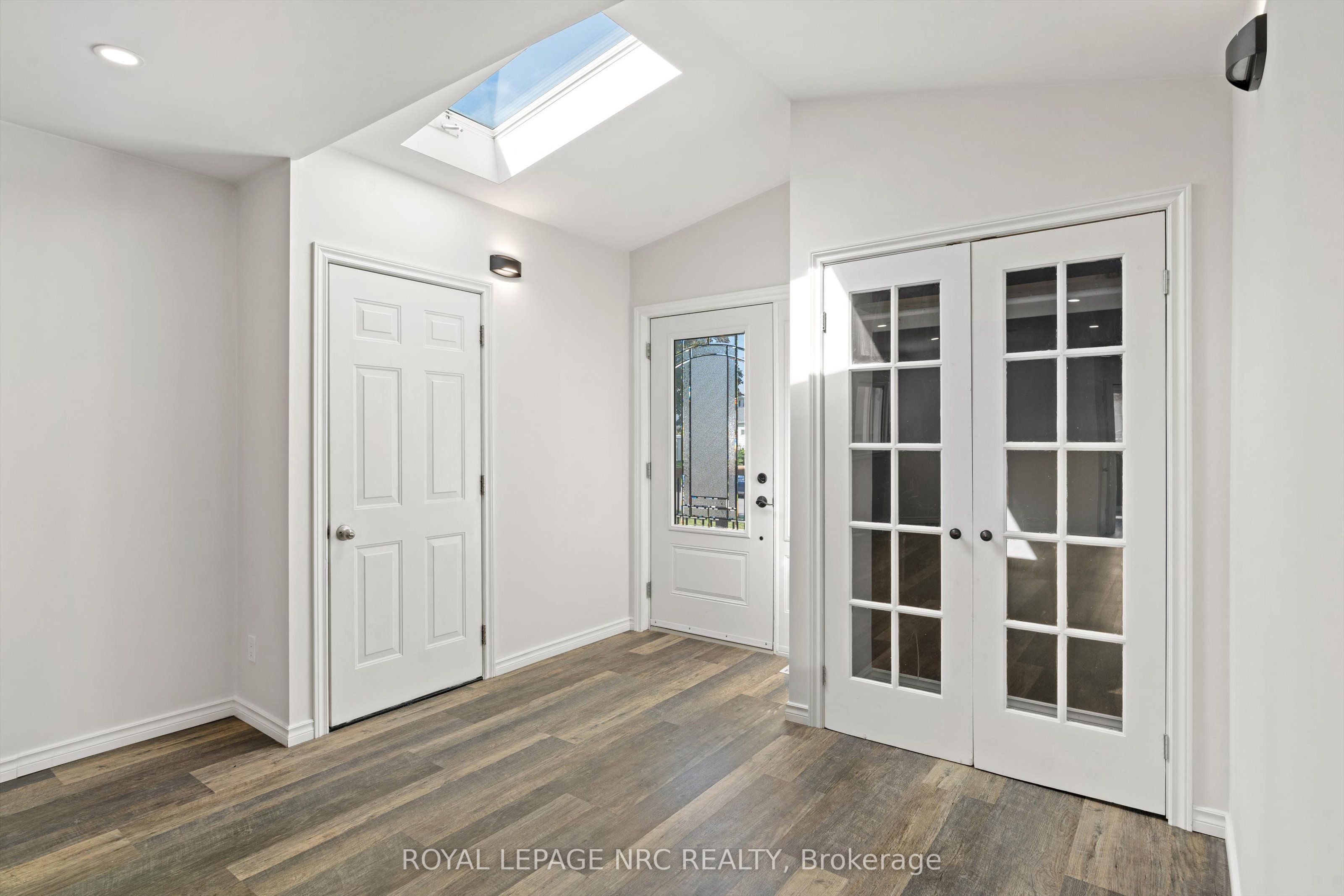 64 Welland Street N, Thorold, ON L2V 2C1 photo 5