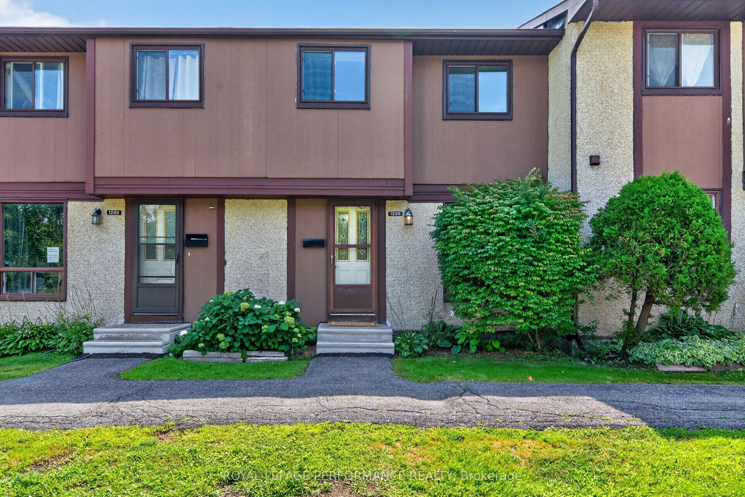 1288 Belgate Way 10, Cyrville - Carson Grove - Pineview, ON K1J 8P9