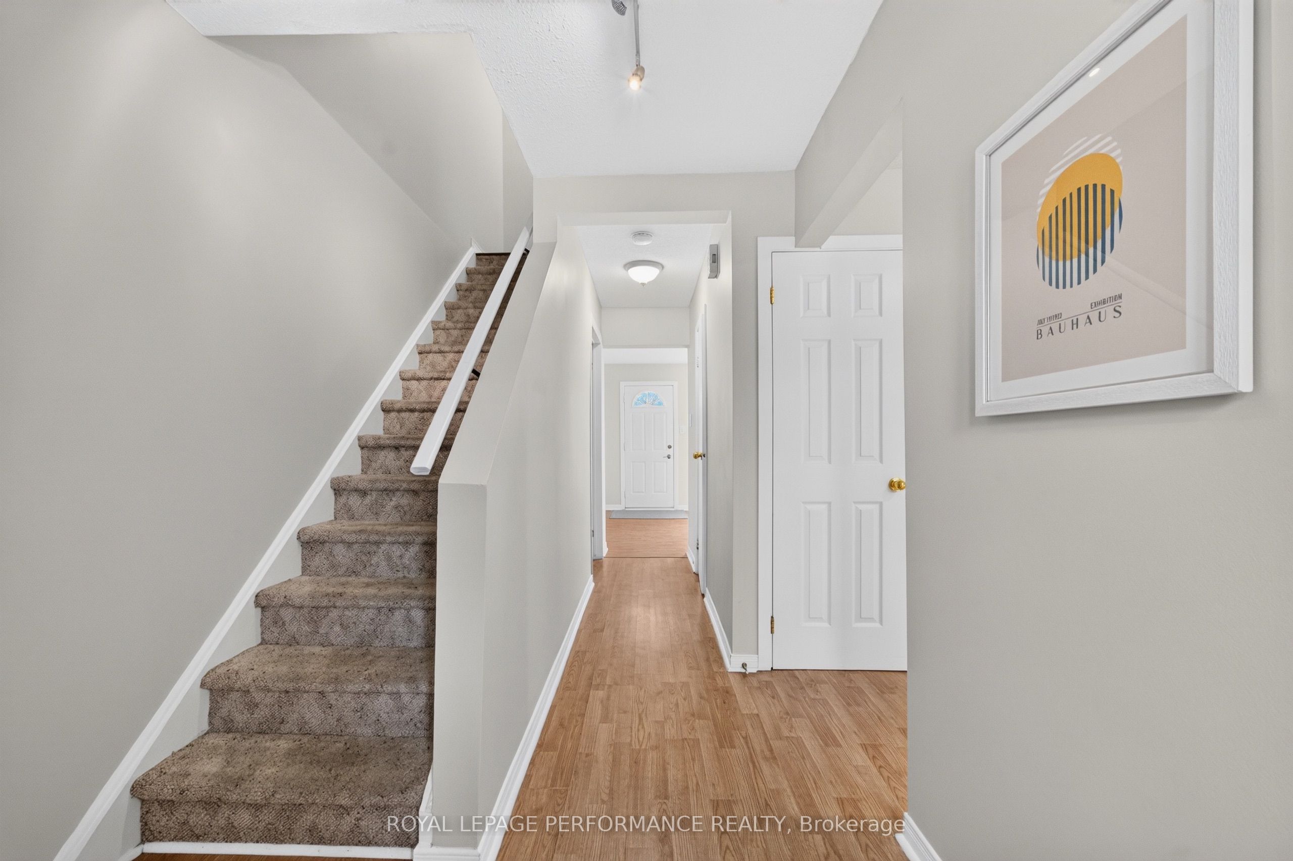 1288 Belgate Way 10, Cyrville - Carson Grove - Pineview, ON K1J 8P9 photo 3