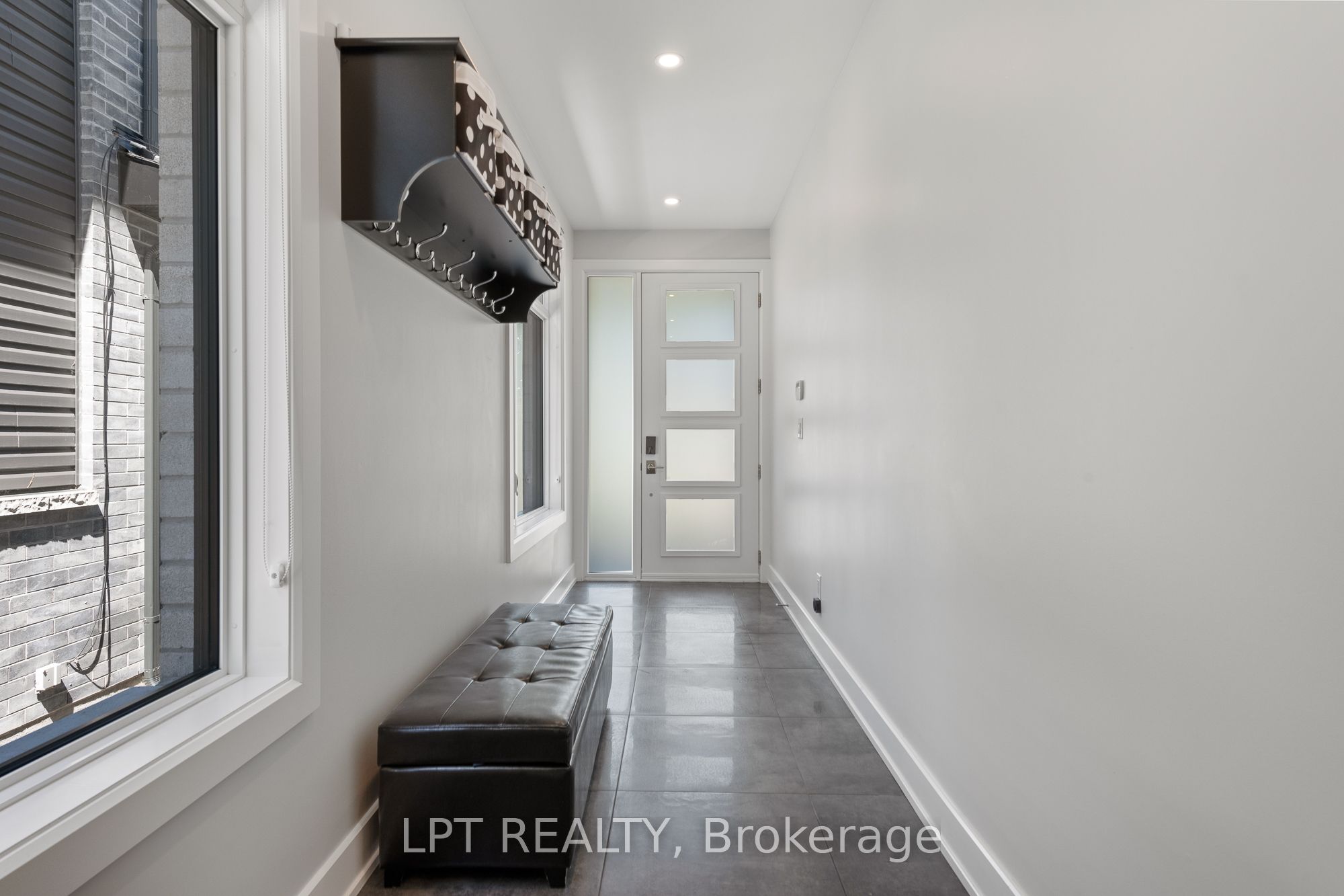 1740 ST BARBARA Street, Blossom Park - Airport and Area, ON K1T 1M2 photo 4