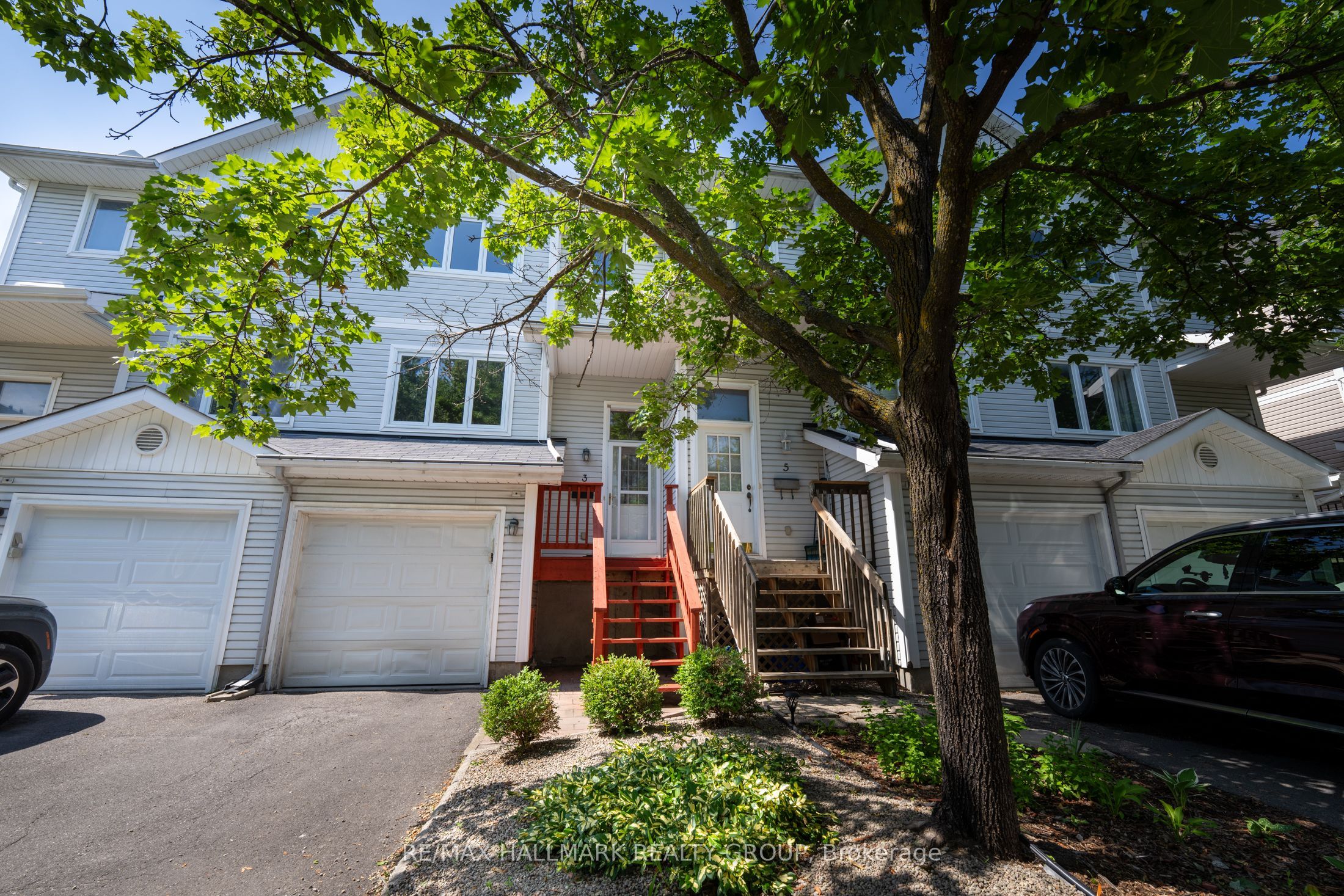 3 Seth Private, Overbrook - Castleheights and Area, ON K1K 4R6 photo 2
