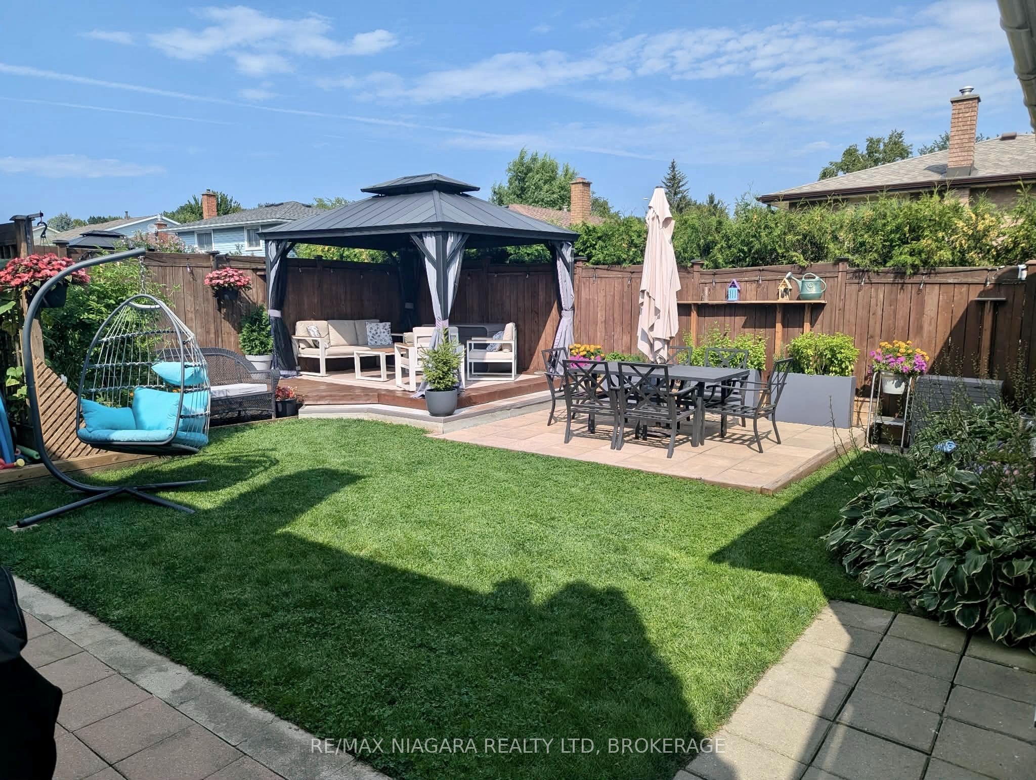 6196 Kirkland Drive, Niagara Falls, ON L2H 2A6 photo 2