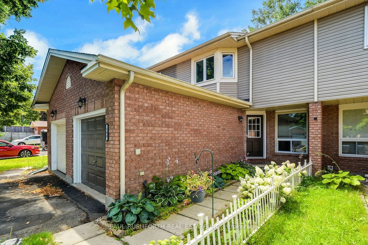 244 Huntersfield Drive, Hunt Club - South Keys and Area, ON K1T 3M5 photo 2