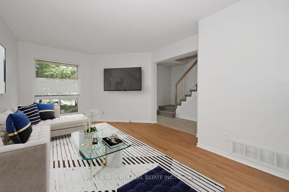 244 Huntersfield Drive, Hunt Club - South Keys and Area, ON K1T 3M5 photo 5