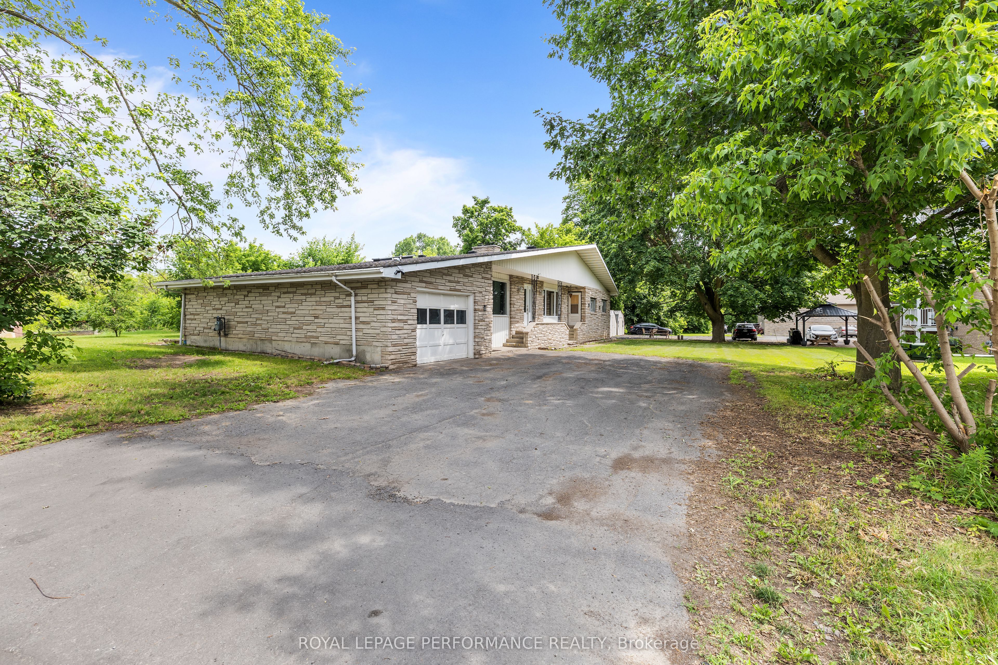438 Voyageur Place, Russell, ON K0A 1W0 photo 2
