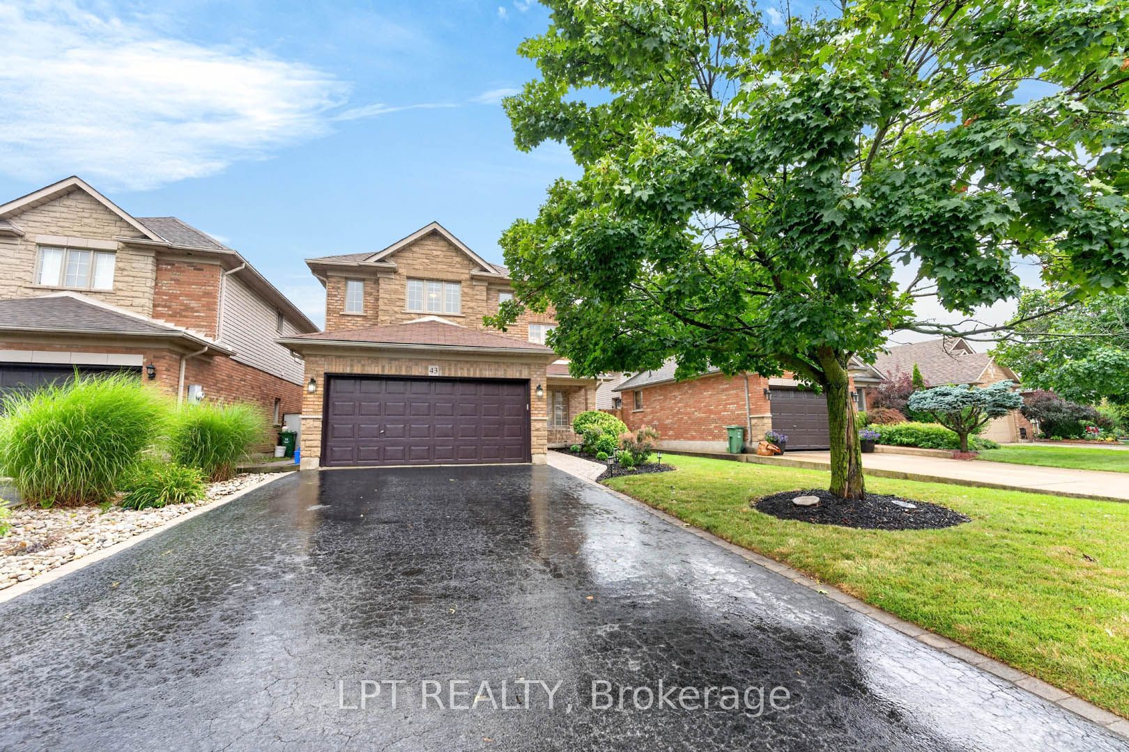43 Liam Drive, Hamilton, ON L9G 4Y1 photo 2