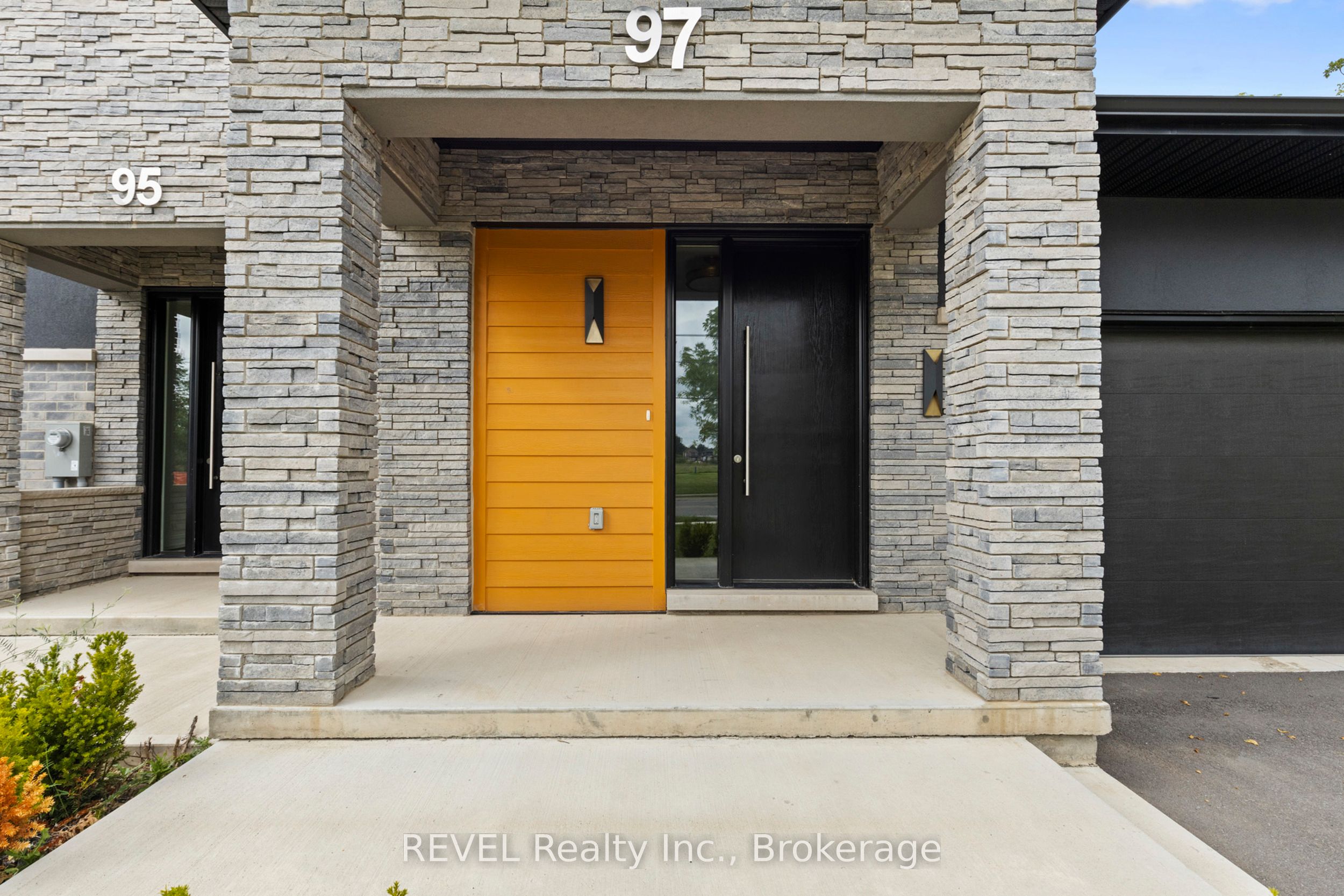 97 PORT ROBINSON Road Main Floor, Pelham, ON L3B 5N5 photo 4