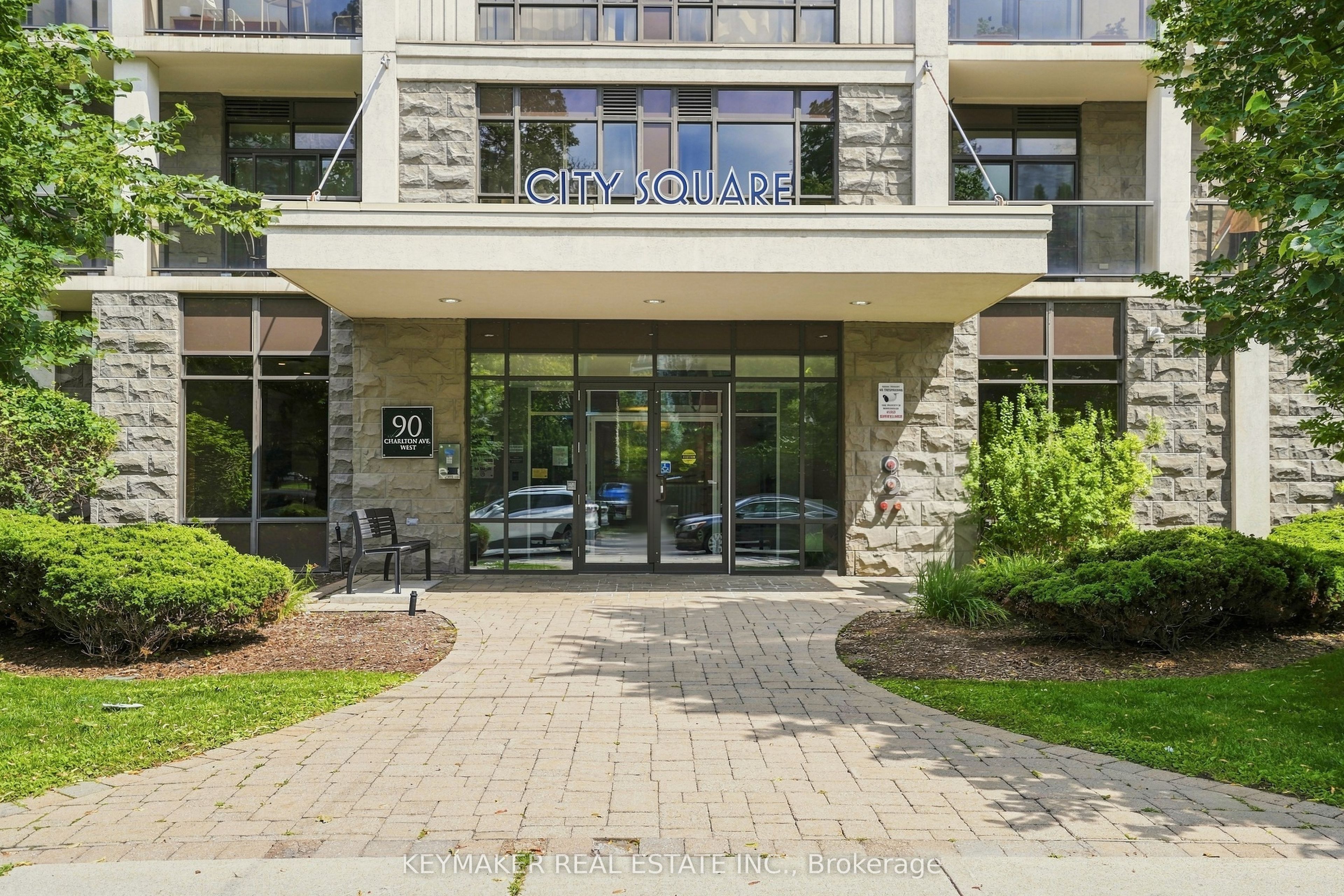 90 Charlton Avenue W 501, Hamilton, ON L8P 0B4 photo 3
