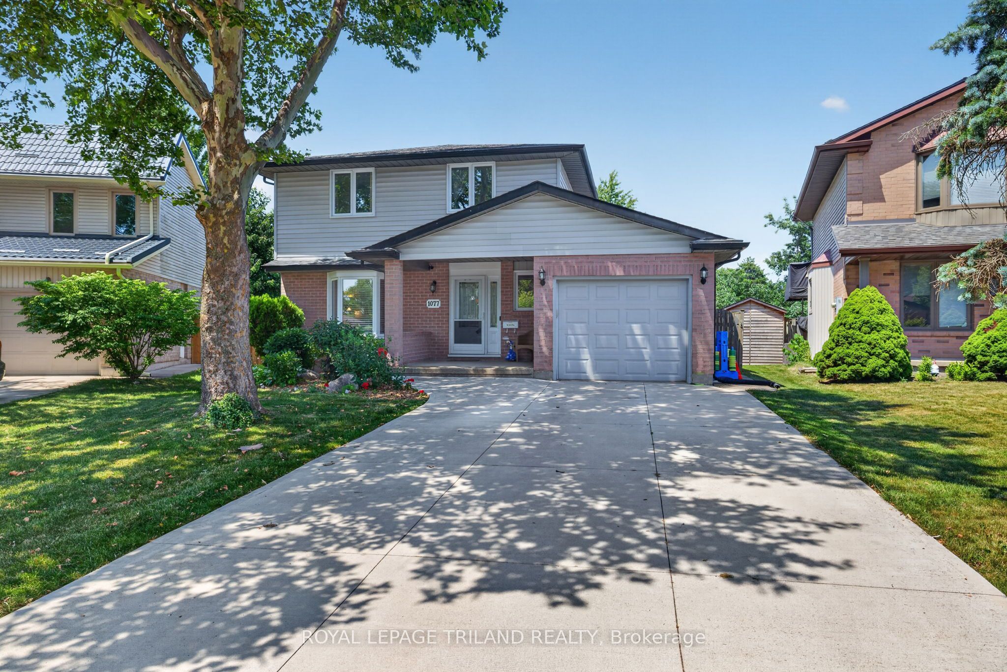 1077 MAHOGANY Crescent, London North, ON N6H 4V8