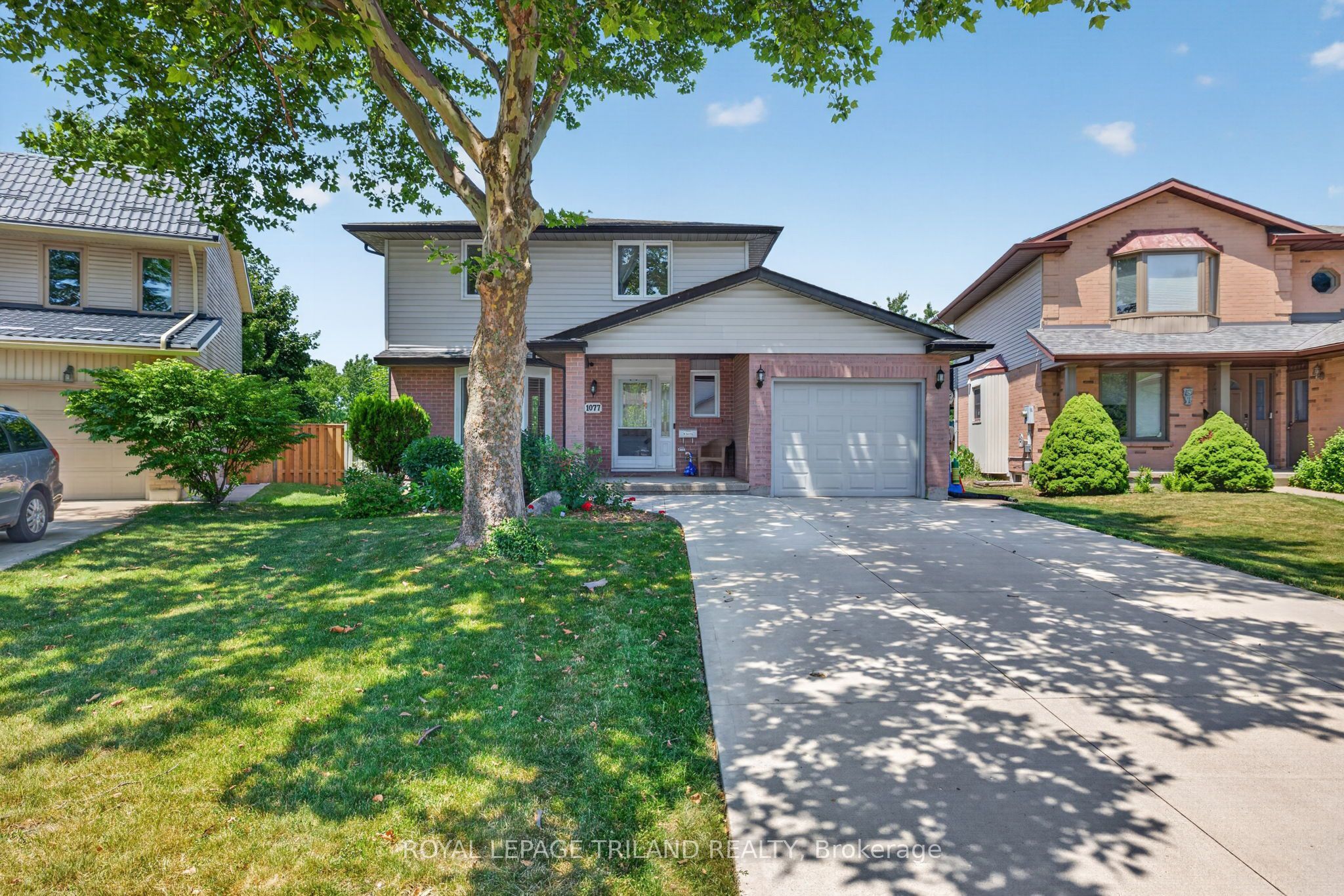 1077 MAHOGANY Crescent, London North, ON N6H 4V8 photo 2