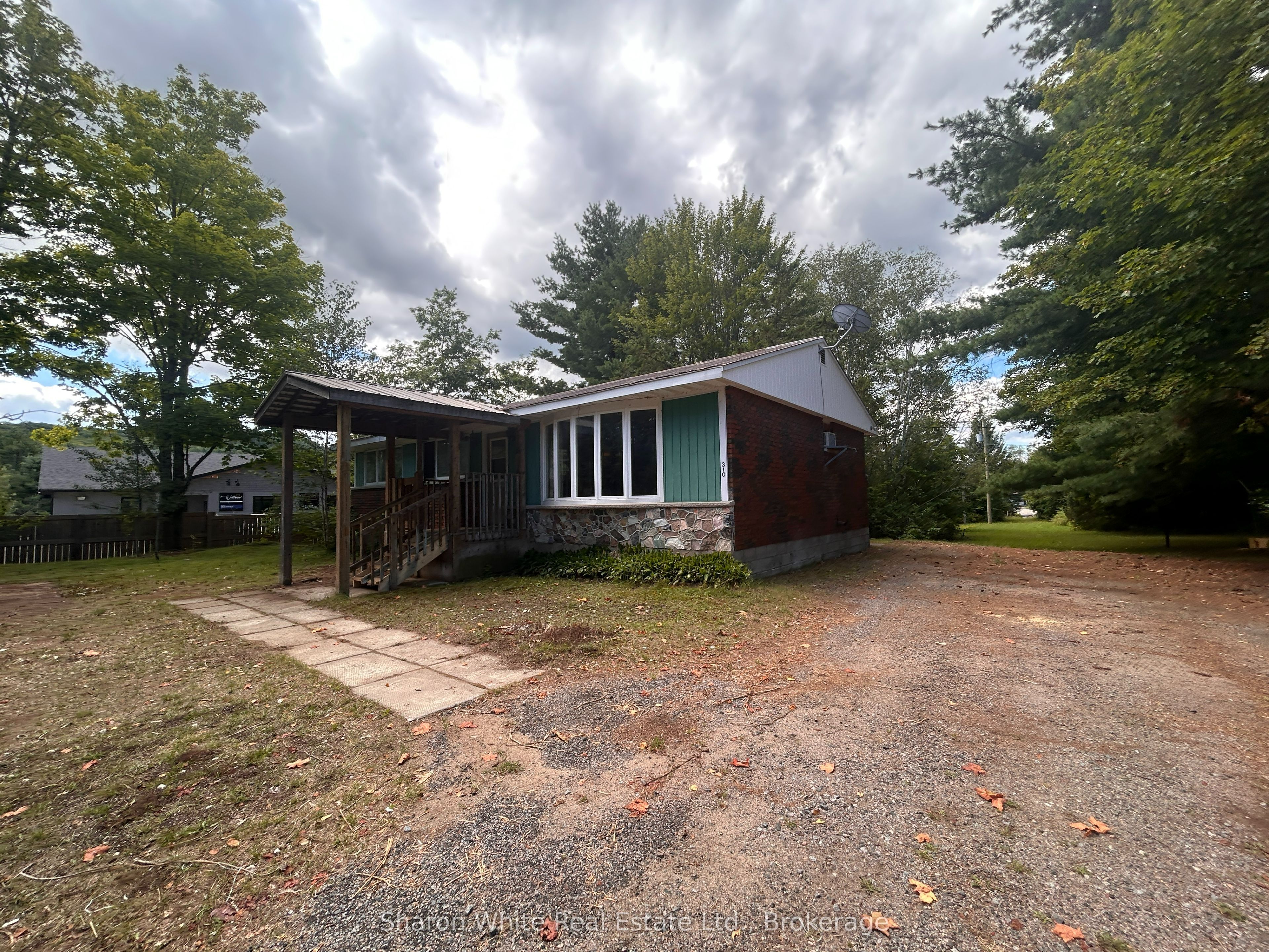 310 Hastings Street N, Bancroft, ON K0L 1C0