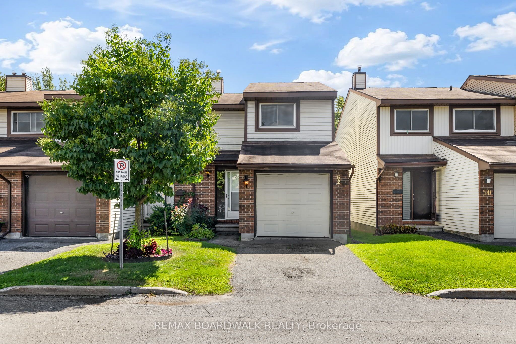 52 Baneberry Crescent, Kanata, ON K2L 2Y4
