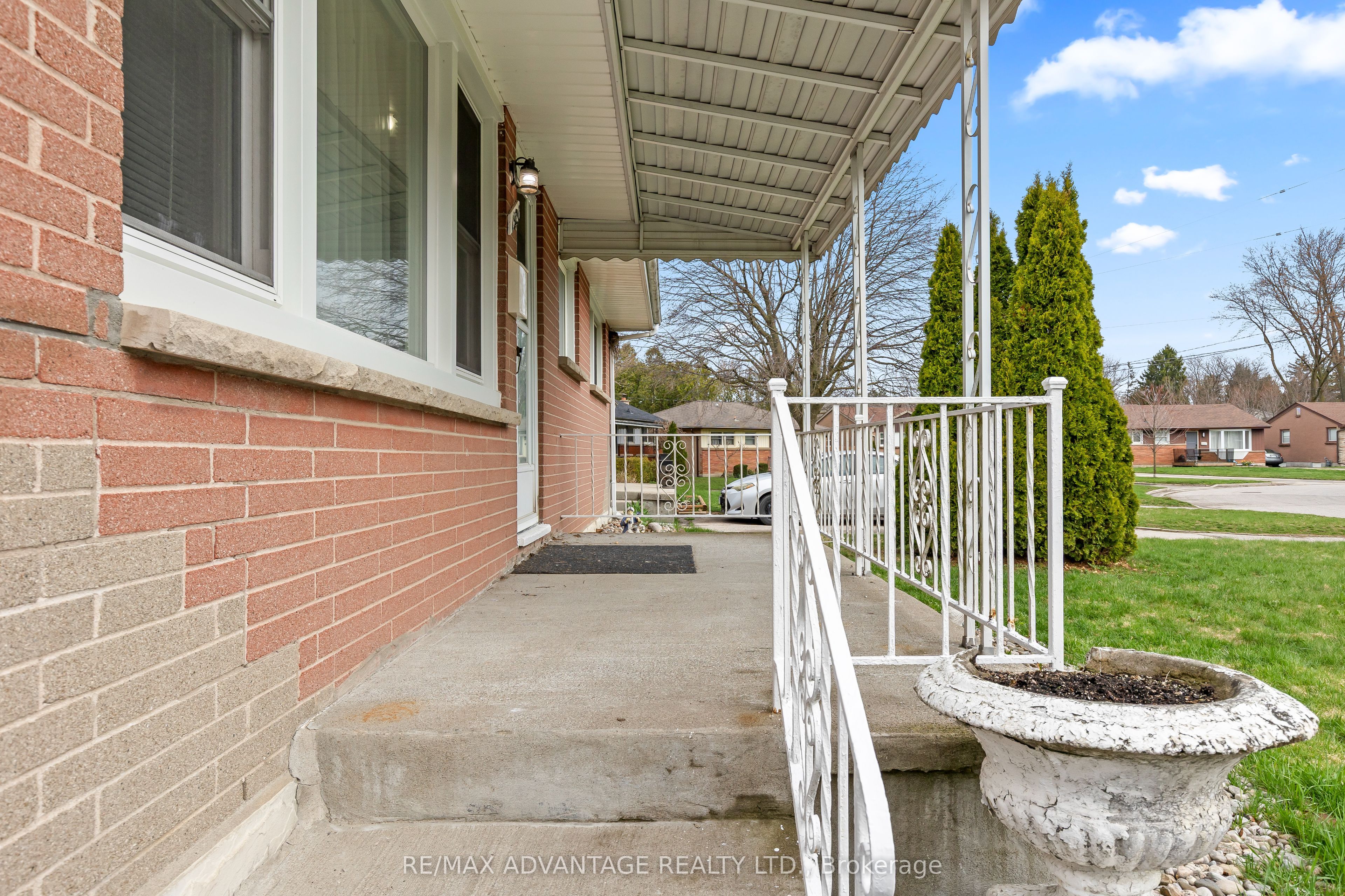 1920 Duluth Crescent, London East, ON N5V 1H7 photo 3