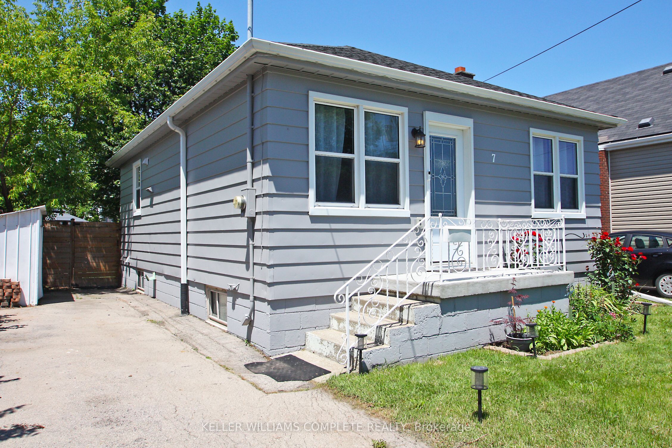7 Lampton Place, Hamilton, ON L8H 6J7 photo 3
