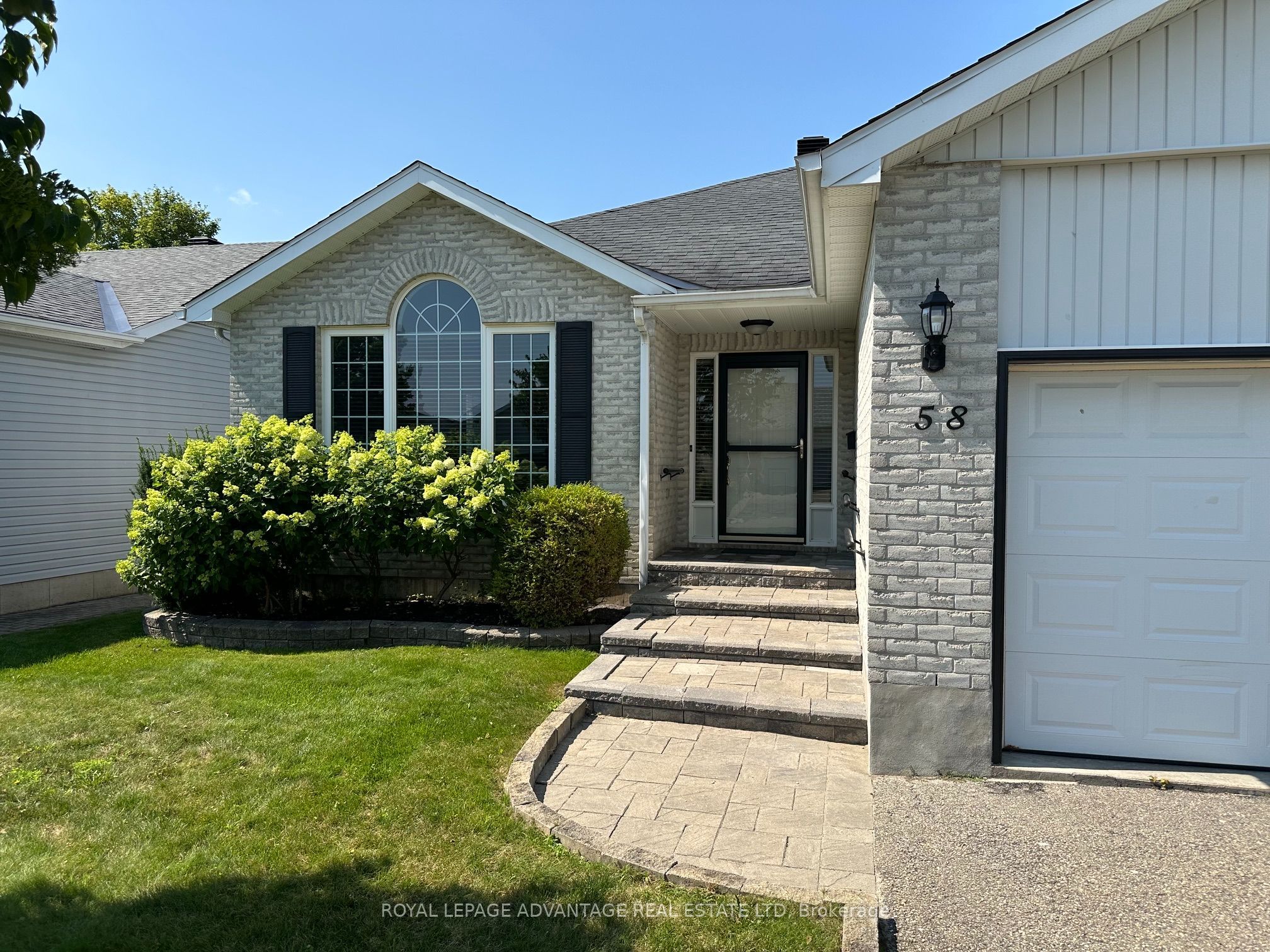 58 Decaria Boulevard, Perth, ON K7H 3R3 photo 2