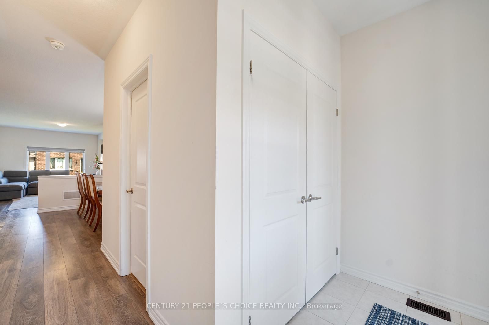8 Ingalls Avenue, Brantford, ON N3V 0B7 photo 4