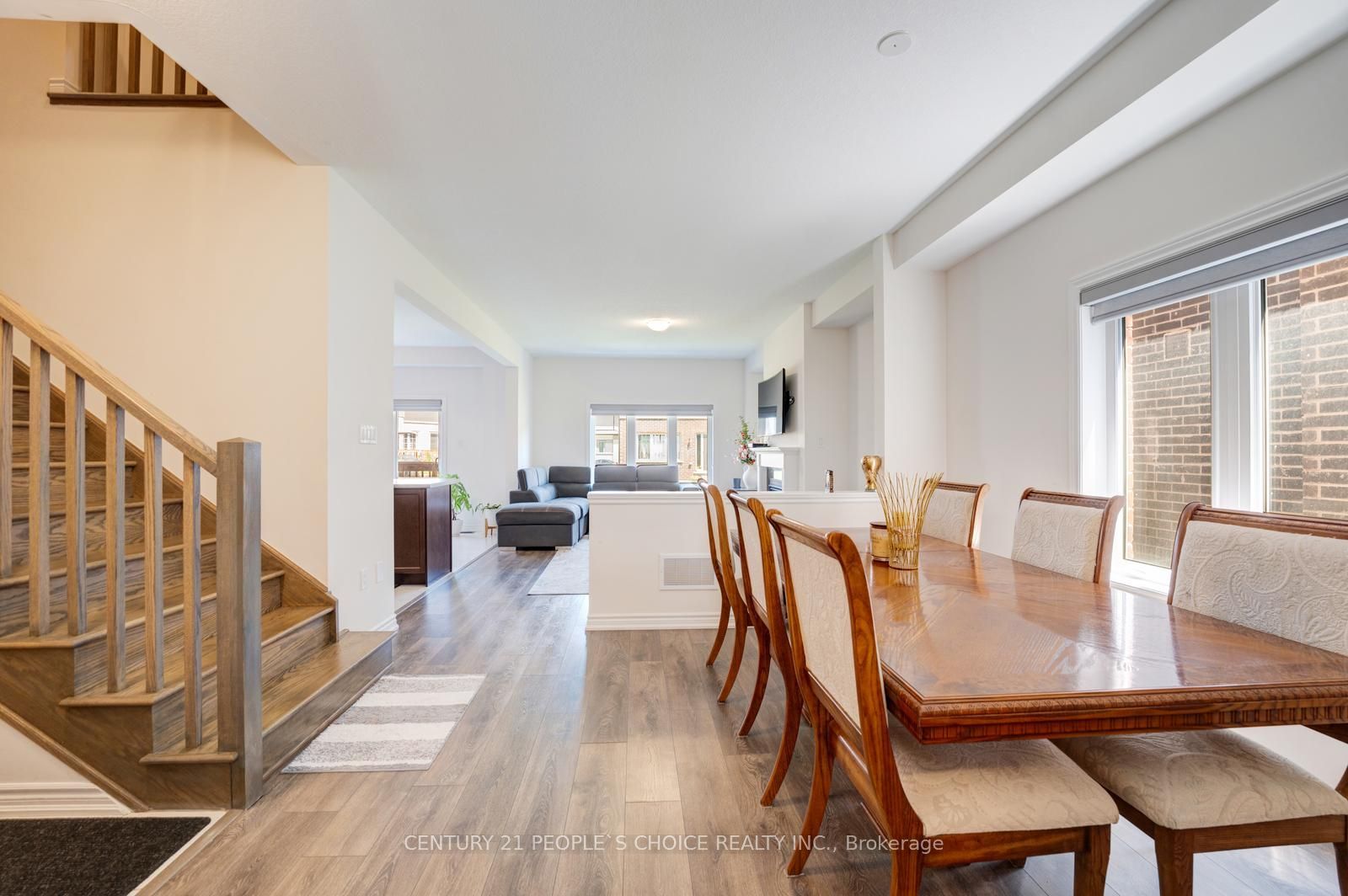 8 Ingalls Avenue, Brantford, ON N3V 0B7 photo 5