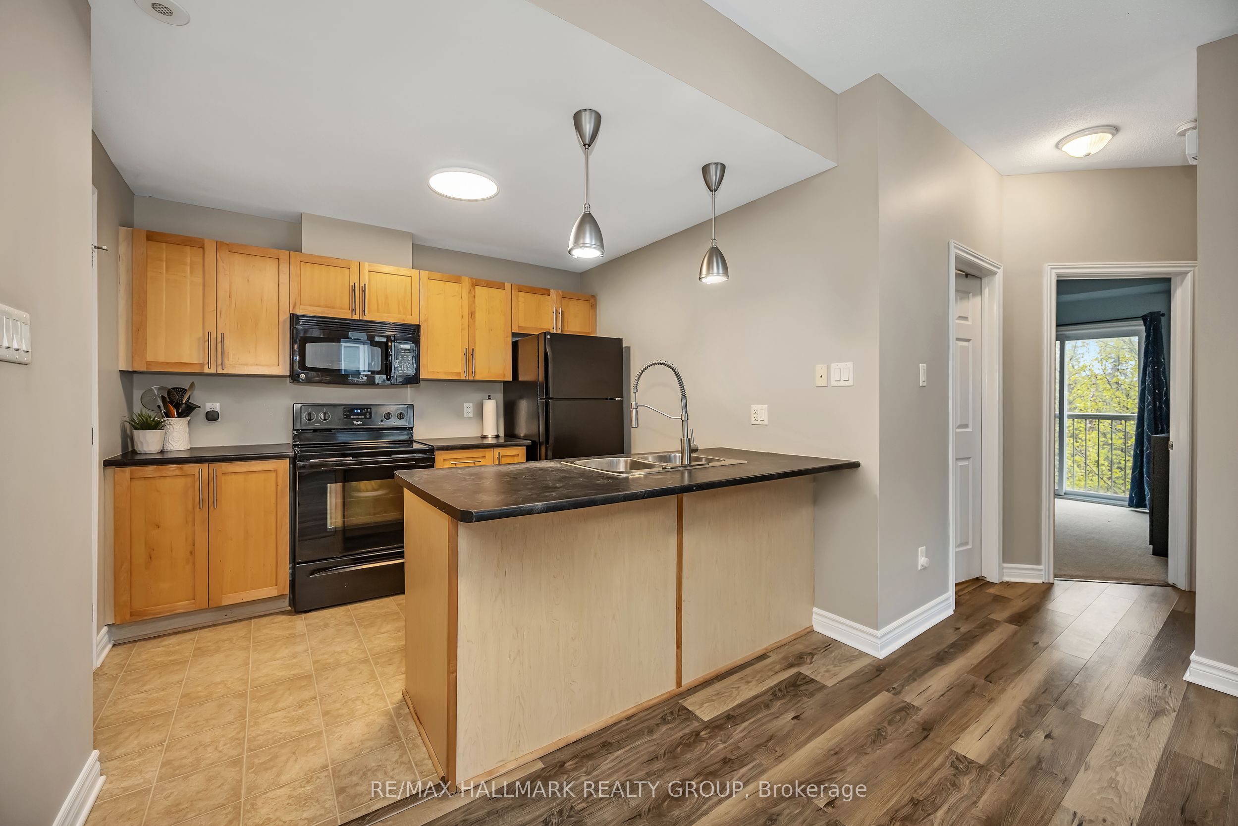 1109 Stittsville Main Street L, Stittsville - Munster - Richmond, ON K2S 0C8 photo 5