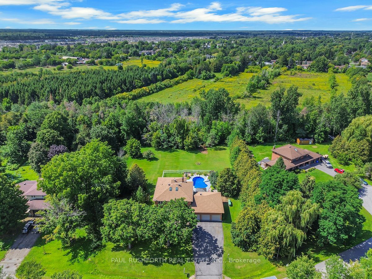 15 Longridge Court, Stittsville - Munster - Richmond, ON K0A 2Z0 photo 3