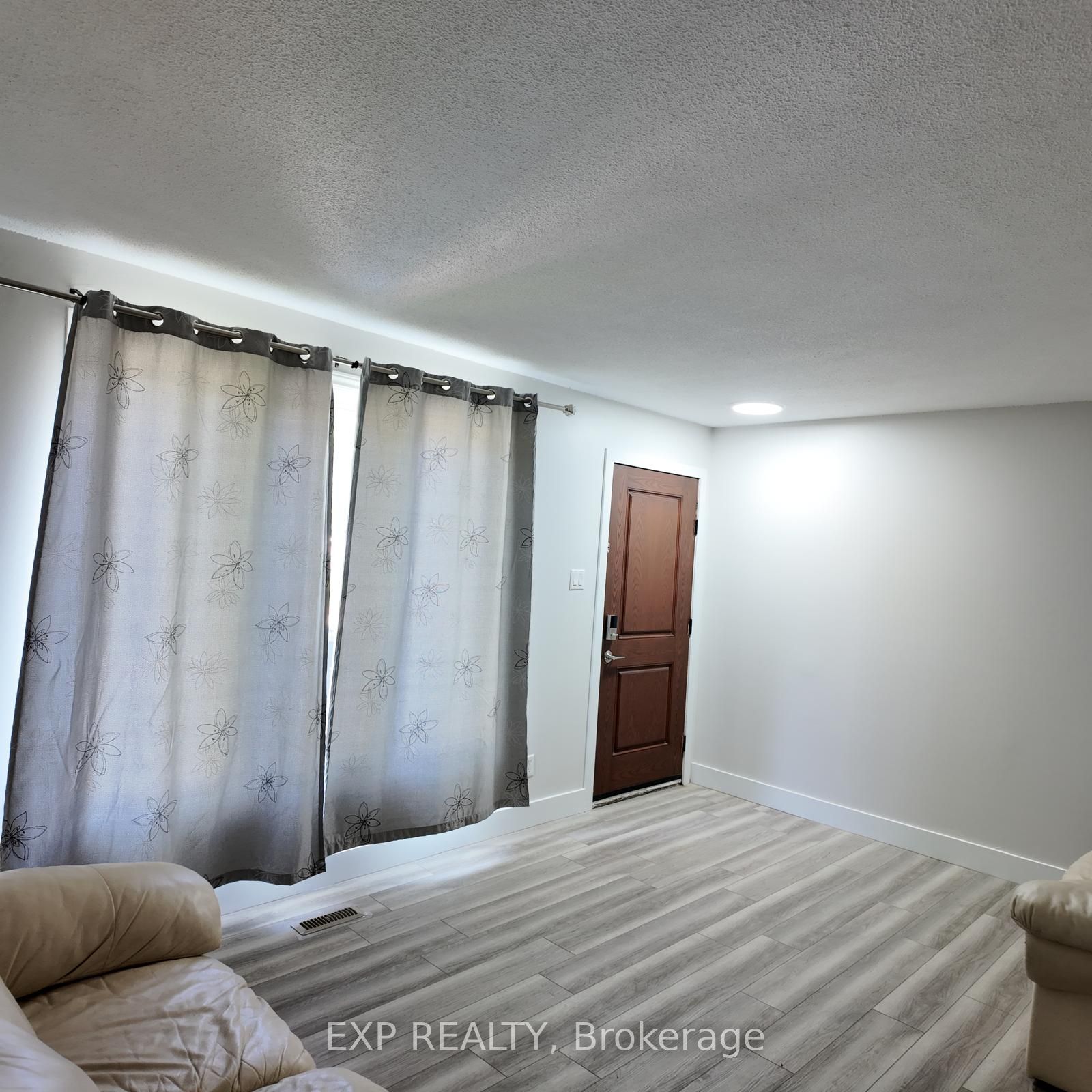 74 Almond Road Upper, London South, ON N5Z 4C4 photo 3