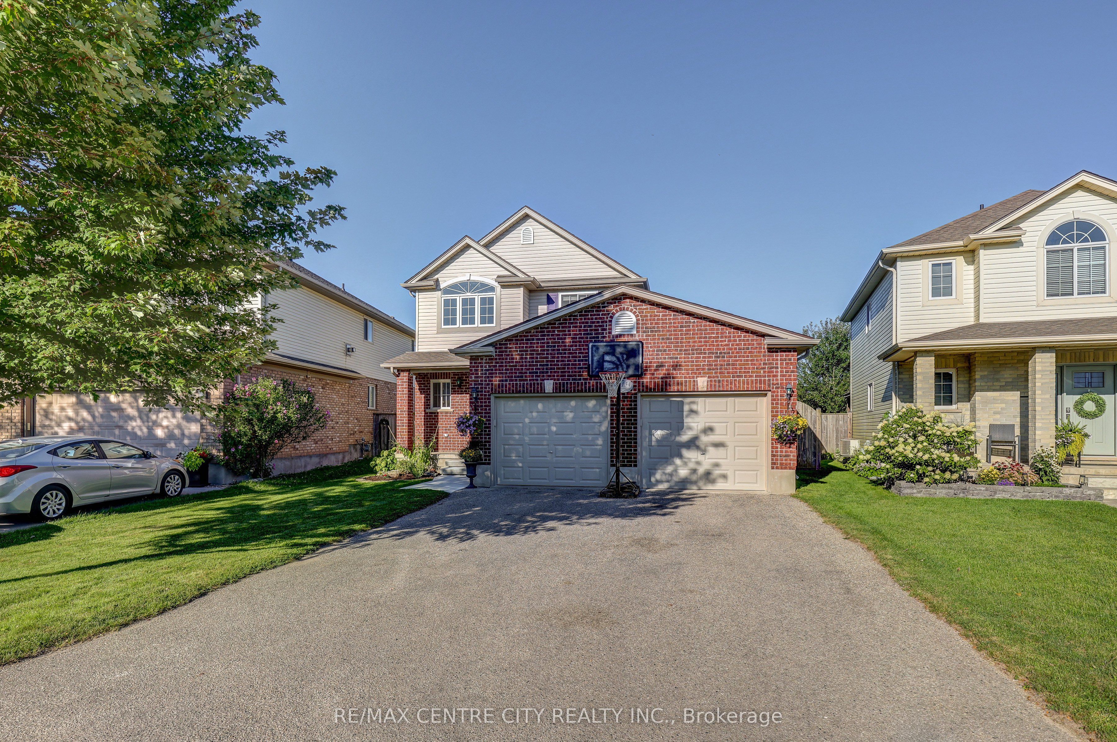 42134 Mcbain Line, Central Elgin, ON N5P 4R1 photo 2