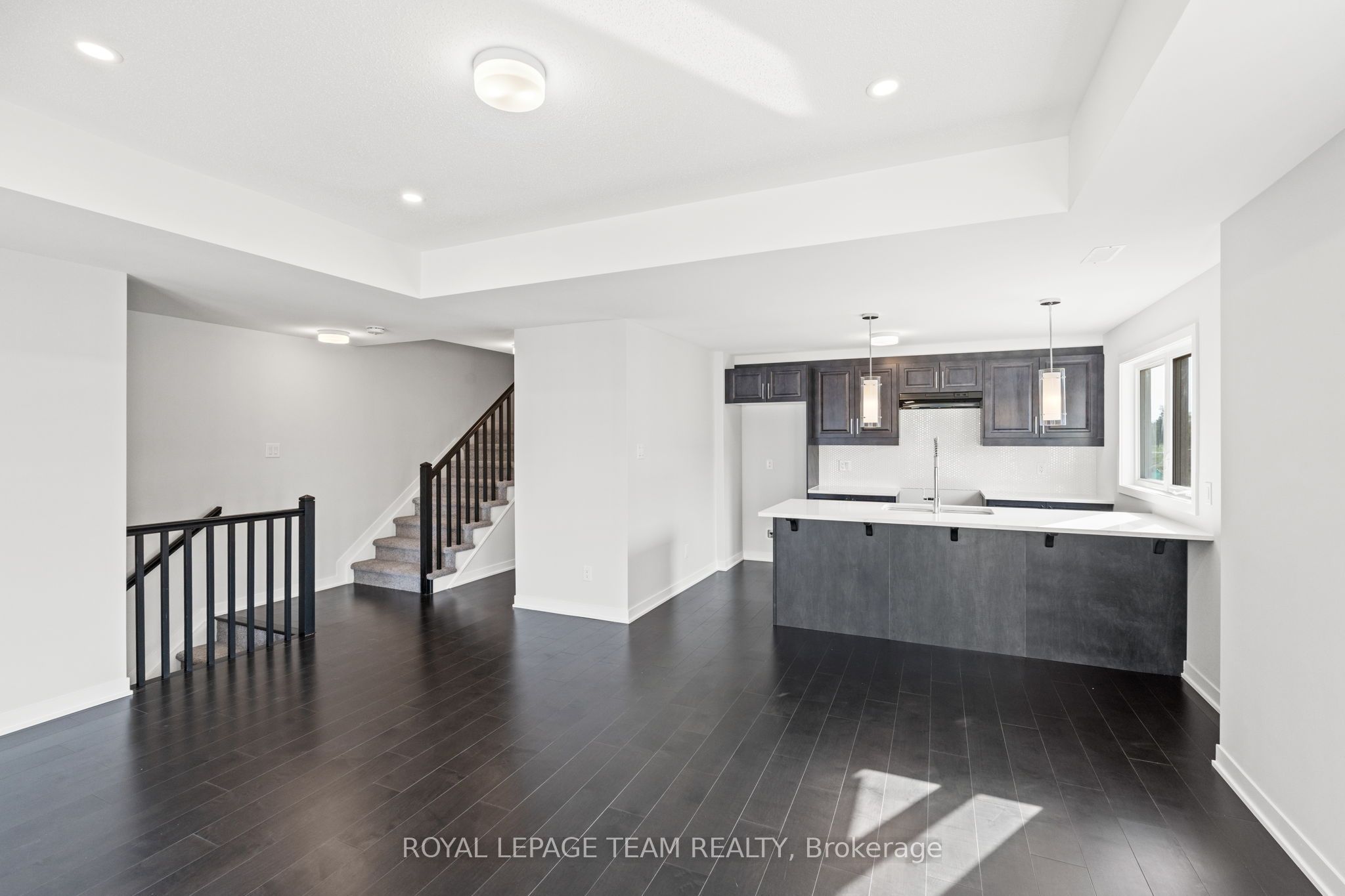 2031 Blossite Private, Barrhaven, ON K2J 7J5 photo 4