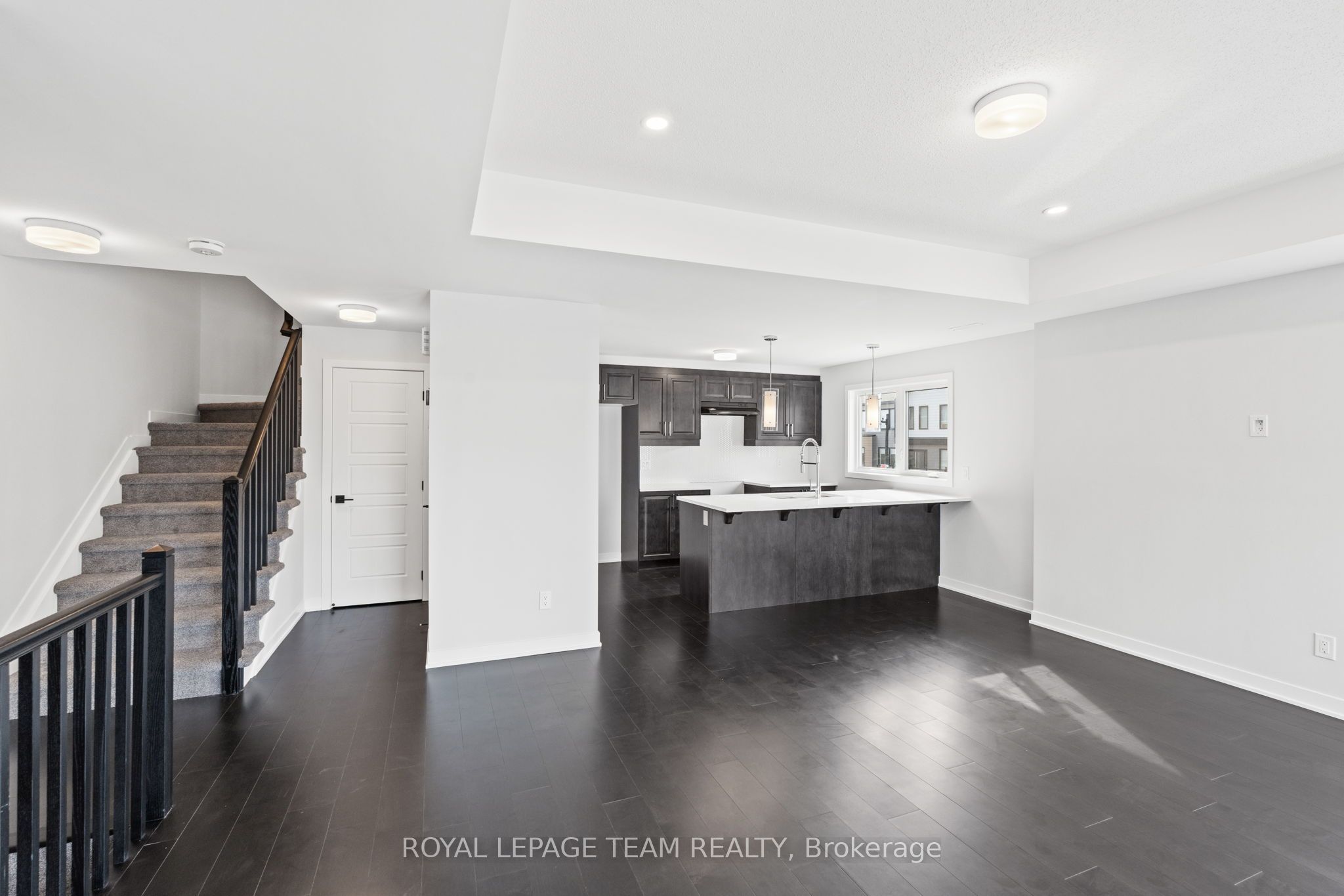 2031 Blossite Private, Barrhaven, ON K2J 7J5 photo 5