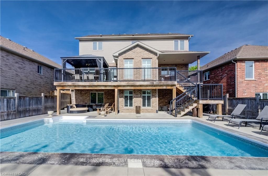 135 Gerber Meadows Drive, Wellesley, ON N0B 2T0 photo 2