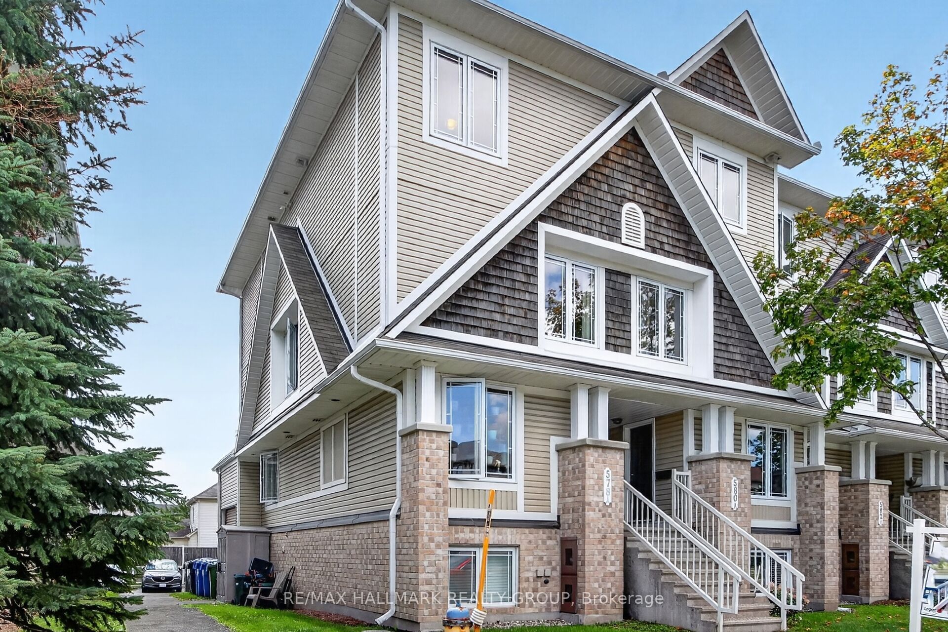 580A Chapman Mills Drive, Barrhaven, ON K2J 3V2 photo 2