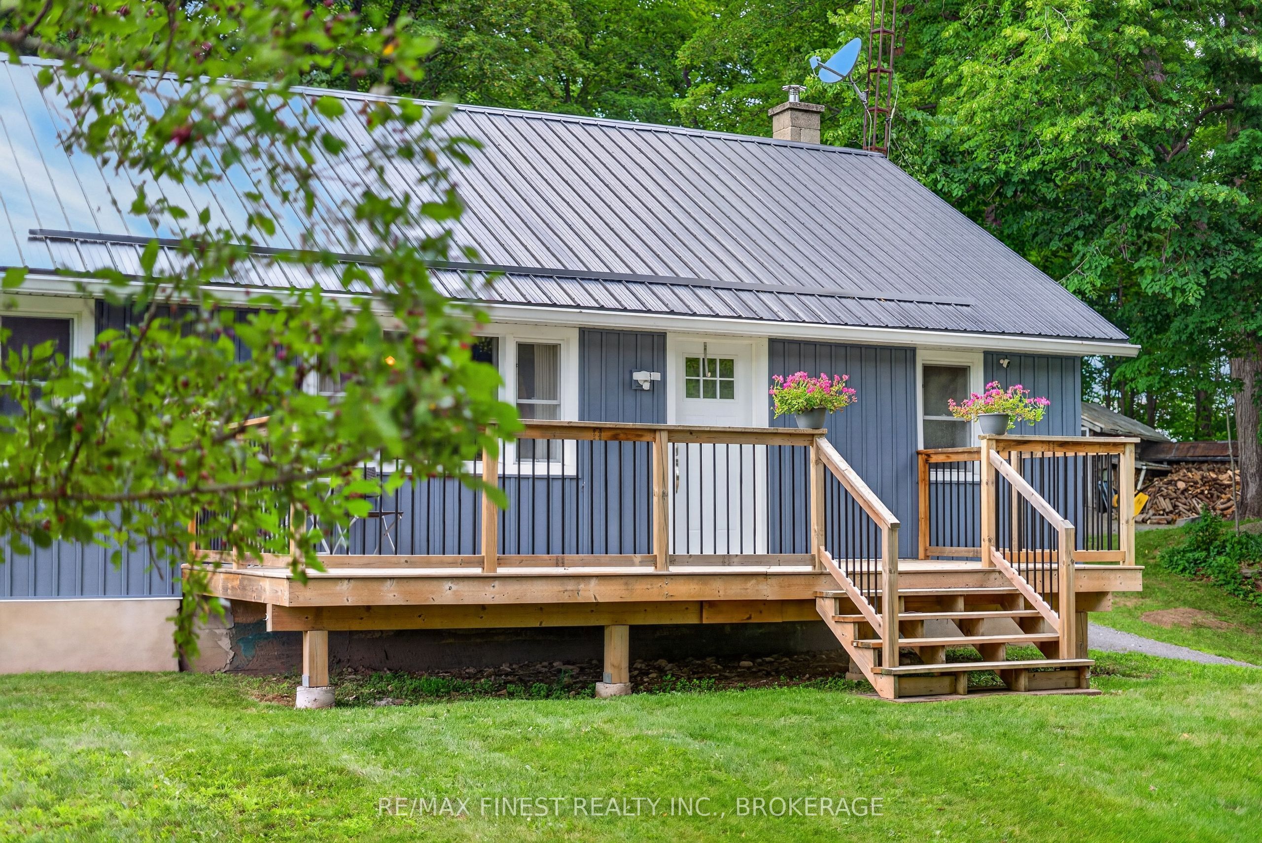6213 Perth Road, Frontenac, ON K0H 2L0