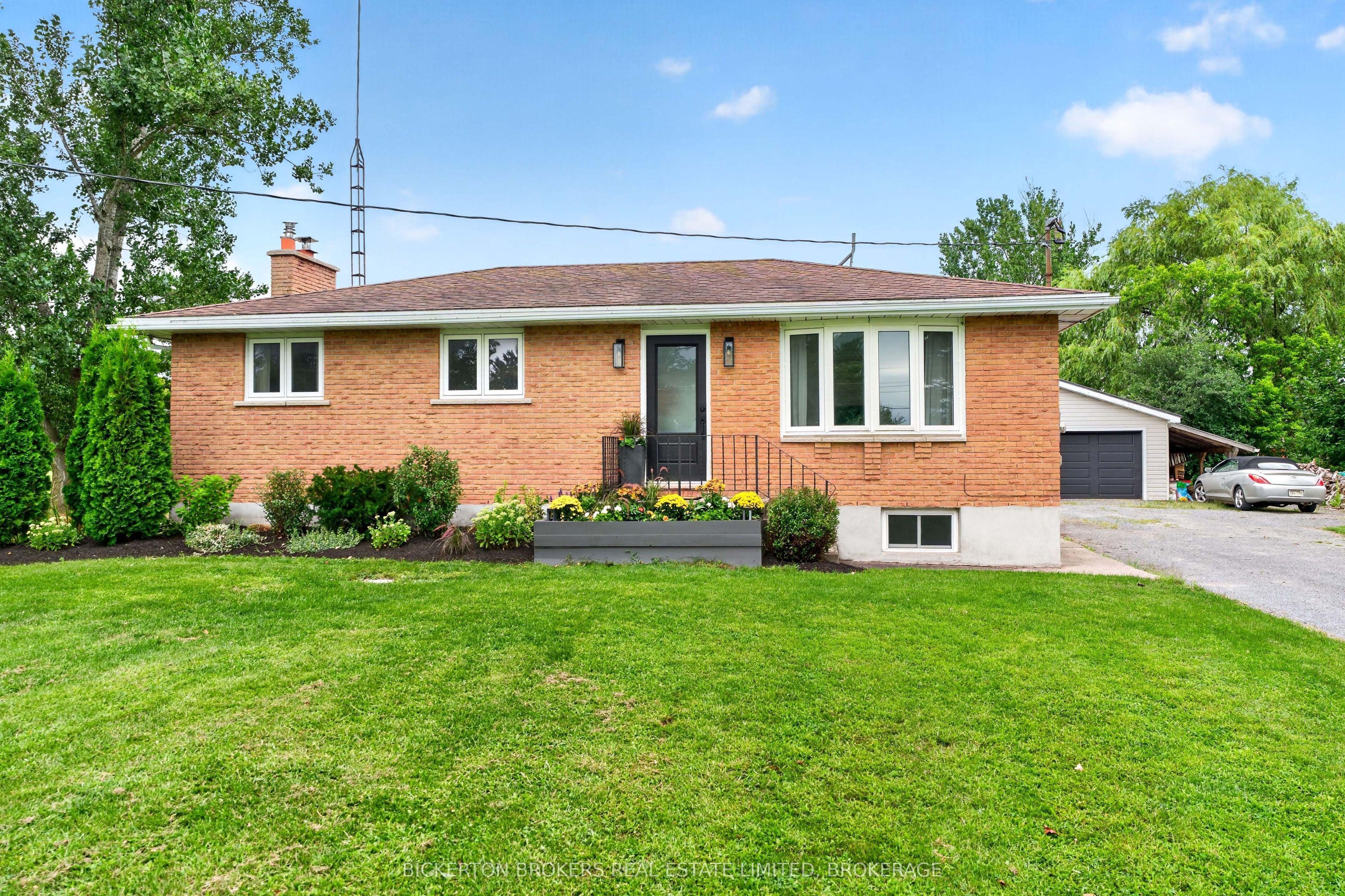 62 Haig Road, Front of Leeds & Seeleys Bay, ON K7G 2V4 photo 2