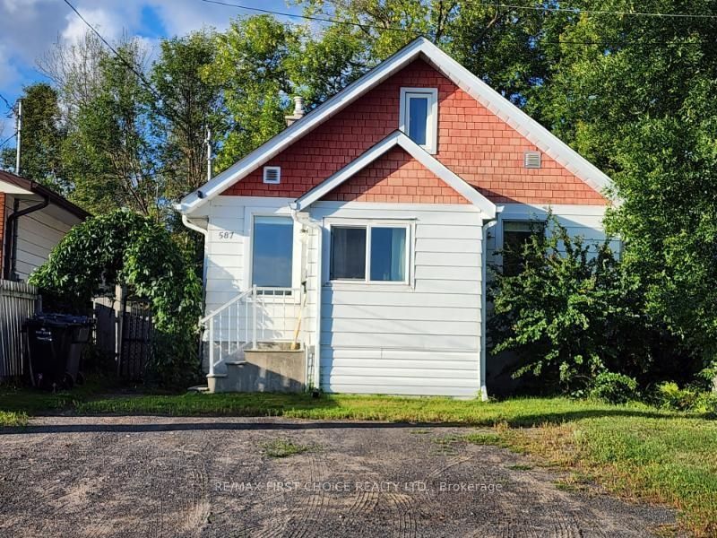 587 Tupper Street, Thunder Bay, ON P7A 4A1