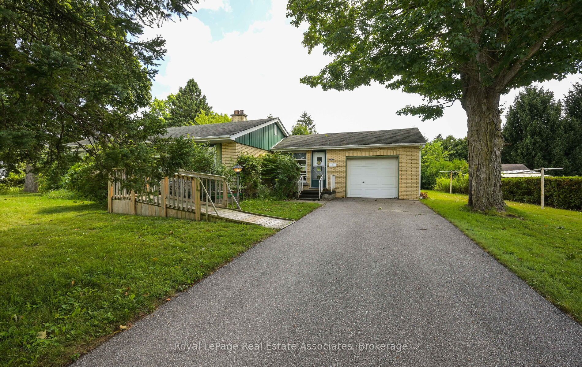 27 Rothsay Avenue, Kitchener, ON N2B 3A2 photo 4