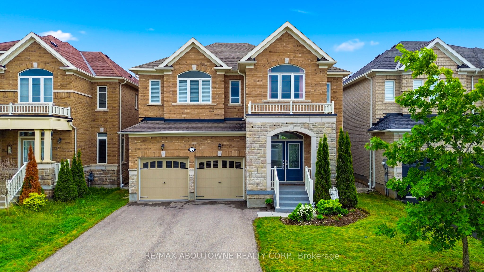 12 Oldham Avenue, Brant, ON N3L 0G7