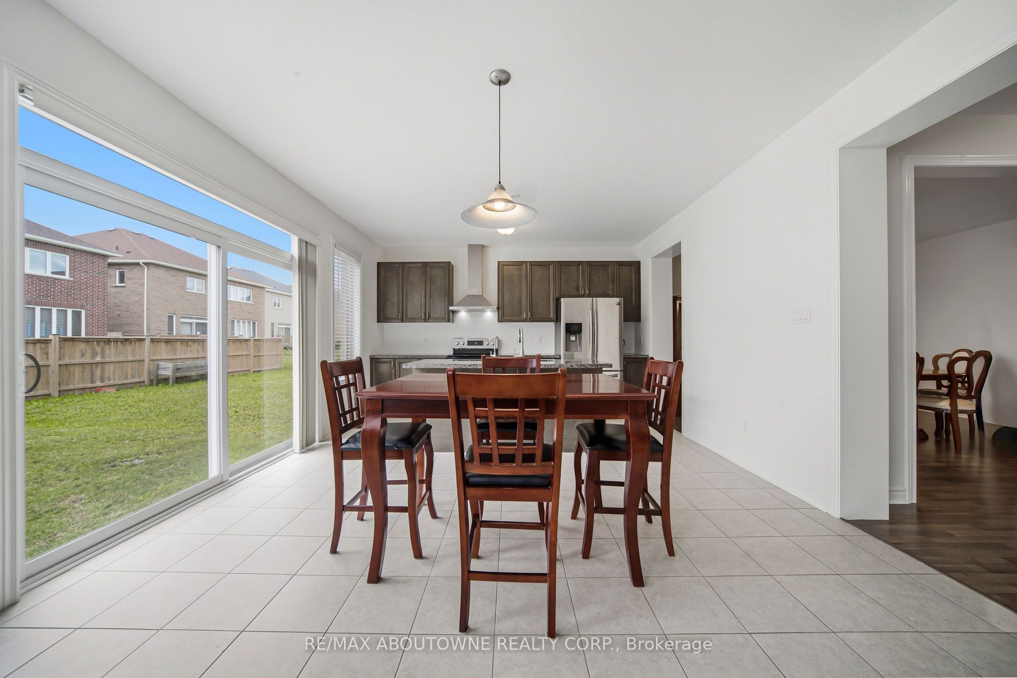 12 Oldham Avenue, Brant, ON N3L 0G7 photo 5