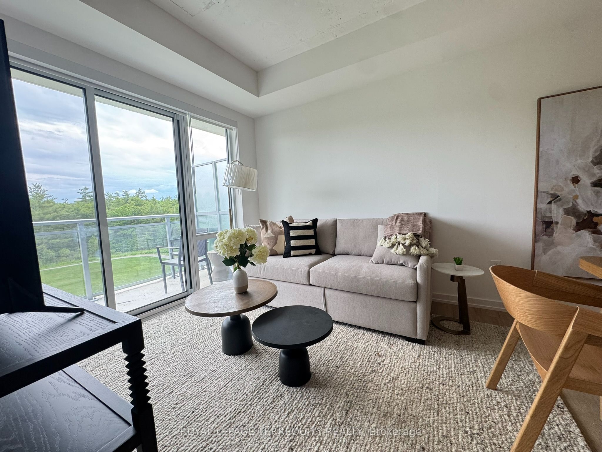 100 Carrick Trail 309, Gravenhurst, ON P1P 0J5 photo 5
