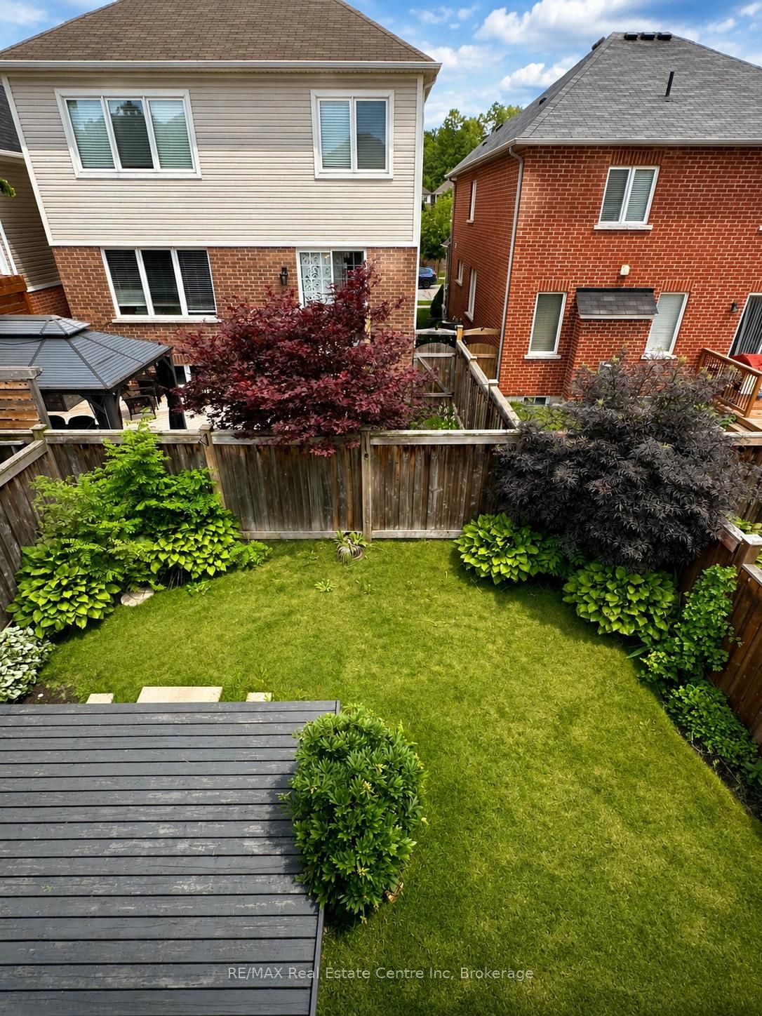 366 Apple Hill Cres Crescent, Kitchener, ON N2R 0E8 photo 2