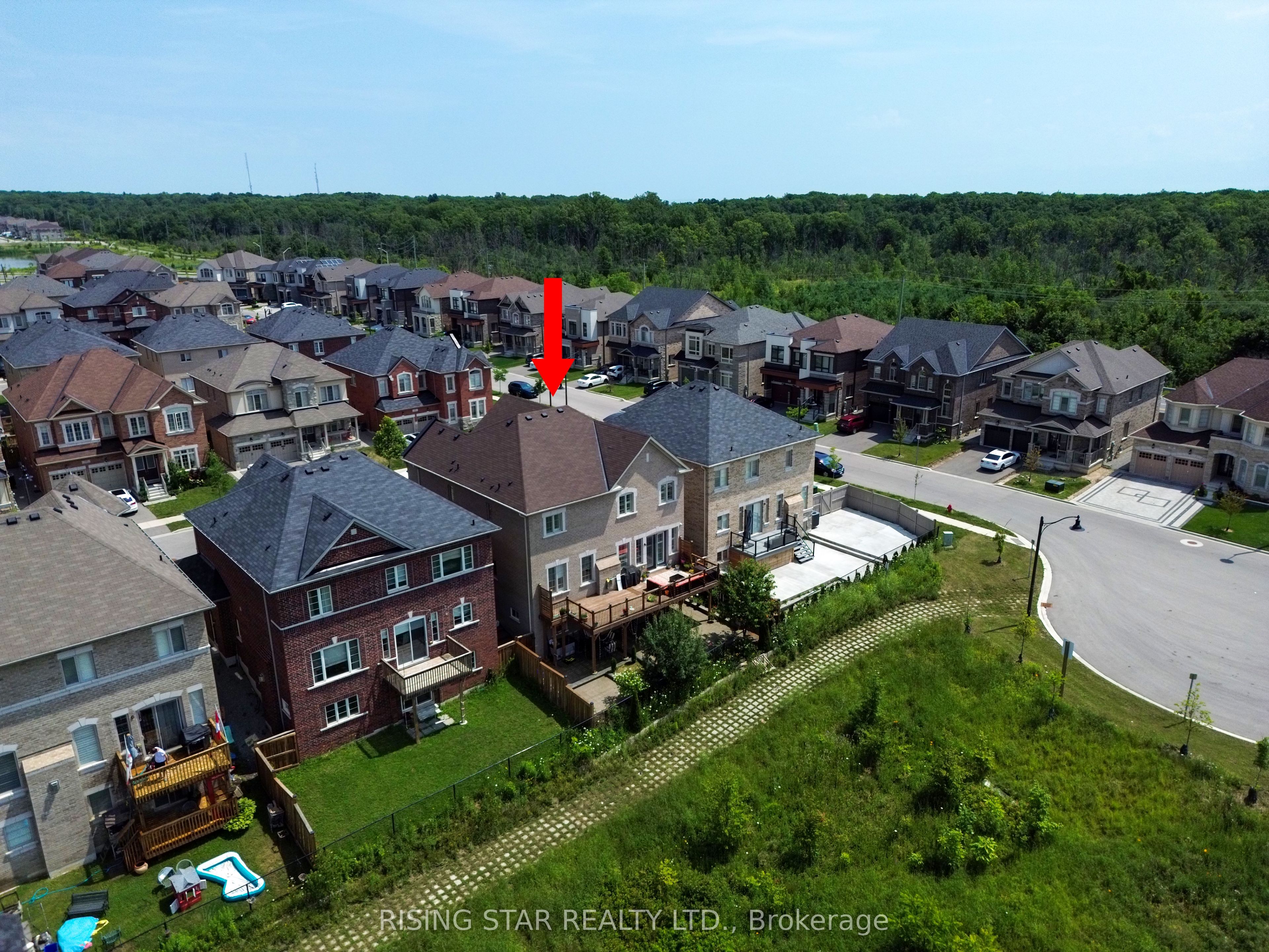 60 Golden Hawk Drive, Hamilton, ON L8B 1W9 photo 4