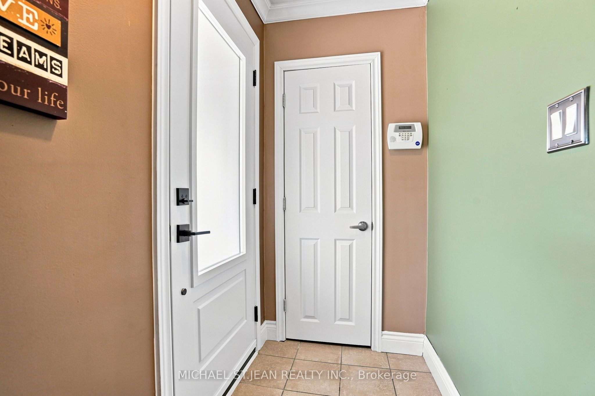 111 Sharon Avenue, Hamilton, ON L8T 1E4 photo 5